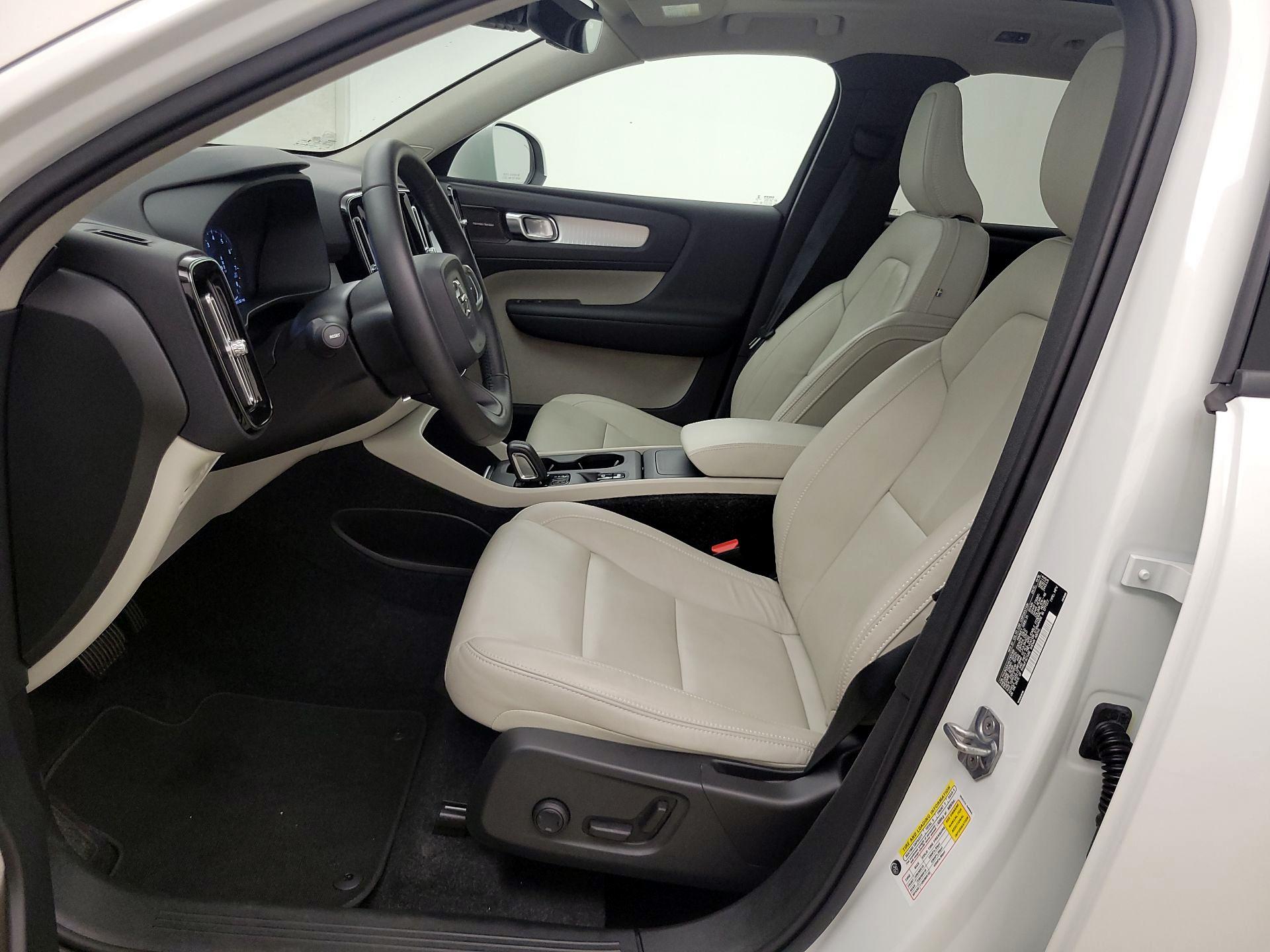 Thumbnail: 2019 Volvo XC40 - 11