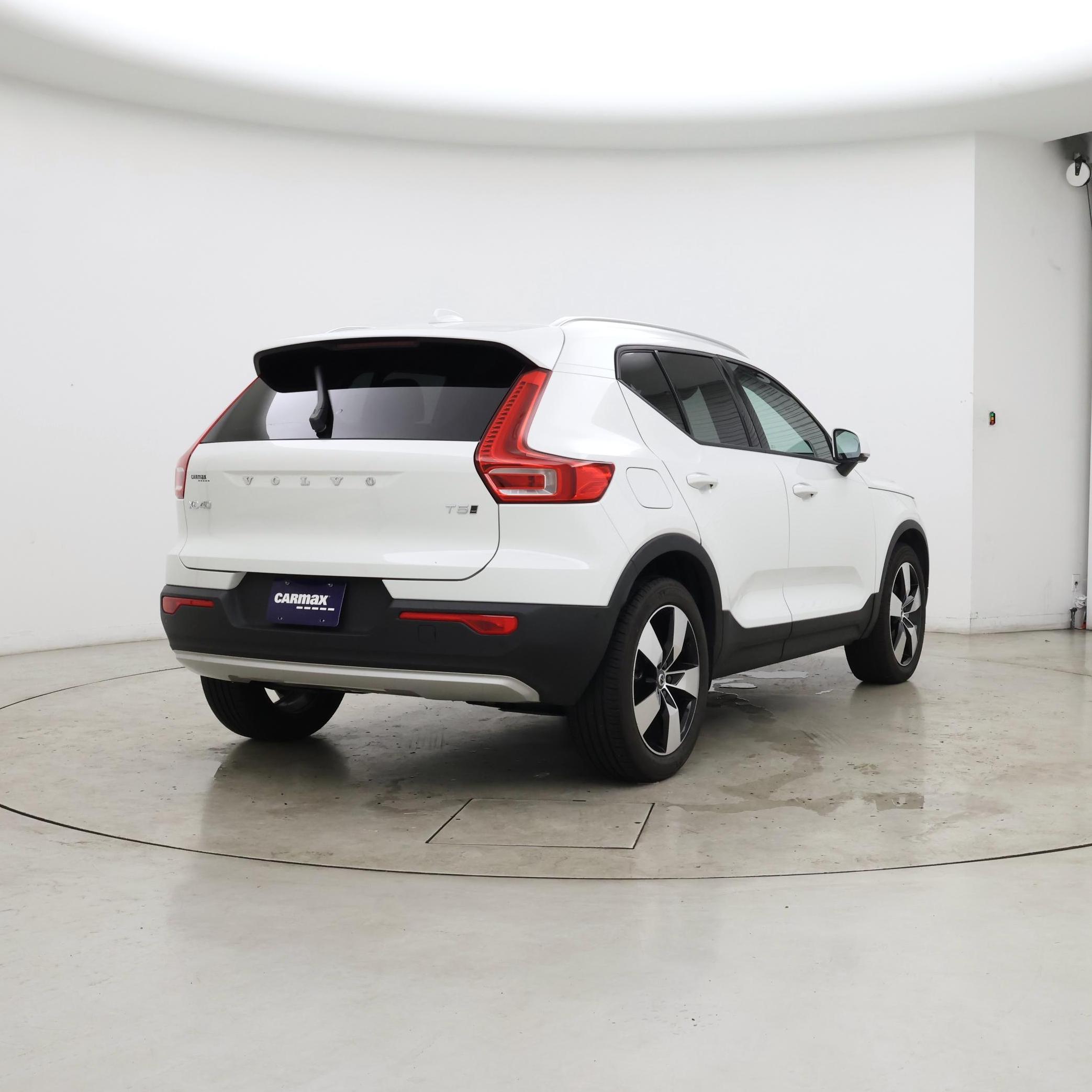 Thumbnail: 2019 Volvo XC40 - 8
