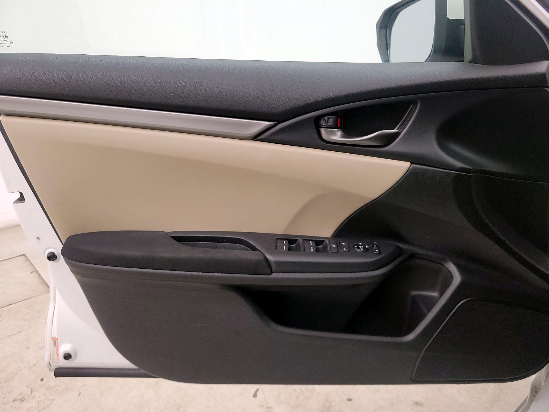 Thumbnail: 2018 Honda Civic - 12
