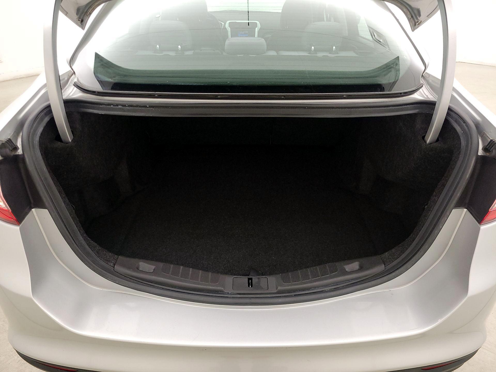 Thumbnail: 2014 Ford Fusion - 19