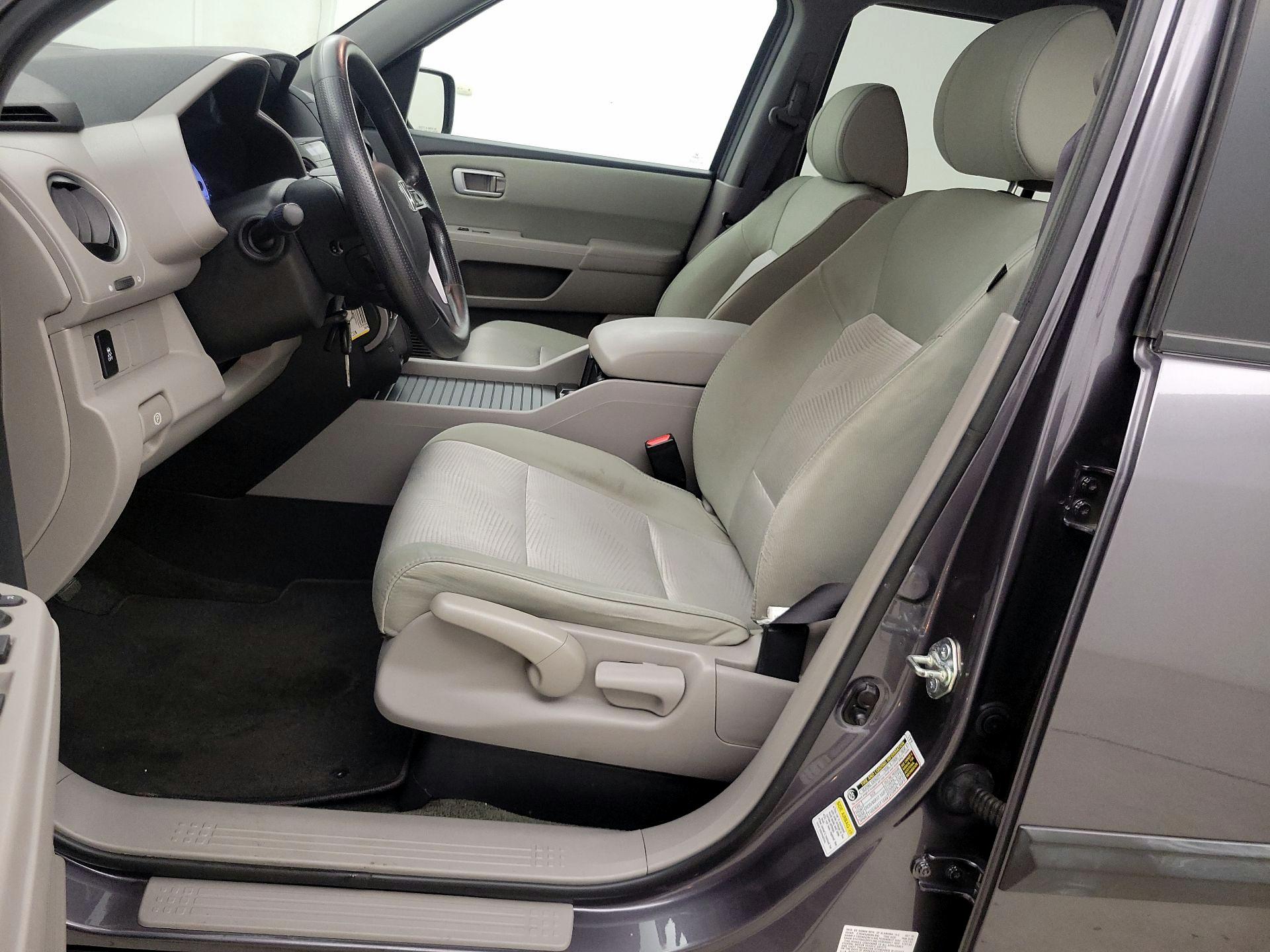 Thumbnail: 2015 Honda Pilot - 11