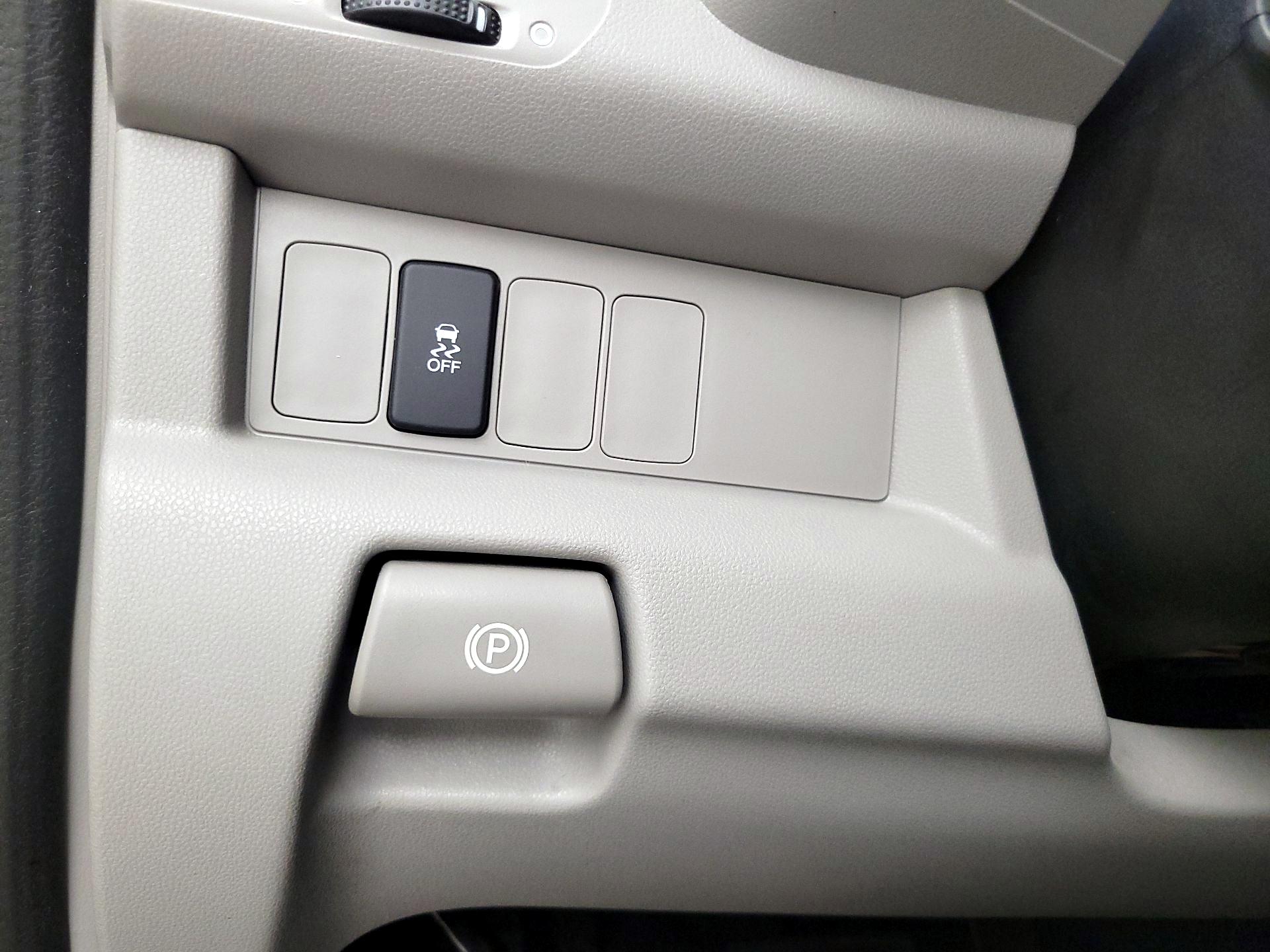 Thumbnail: 2015 Honda Pilot - 13