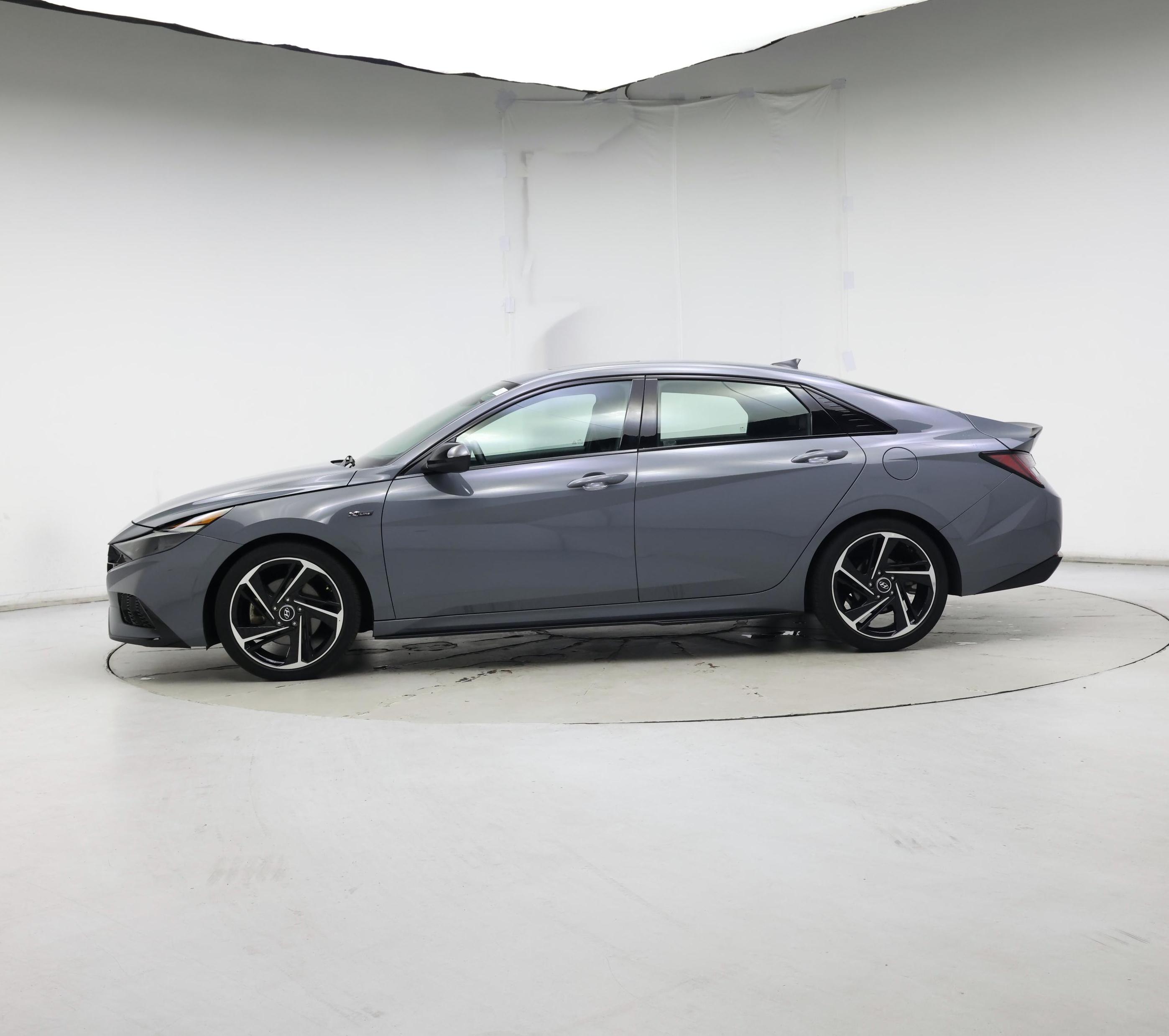 Thumbnail: 2022 Hyundai Elantra - 3