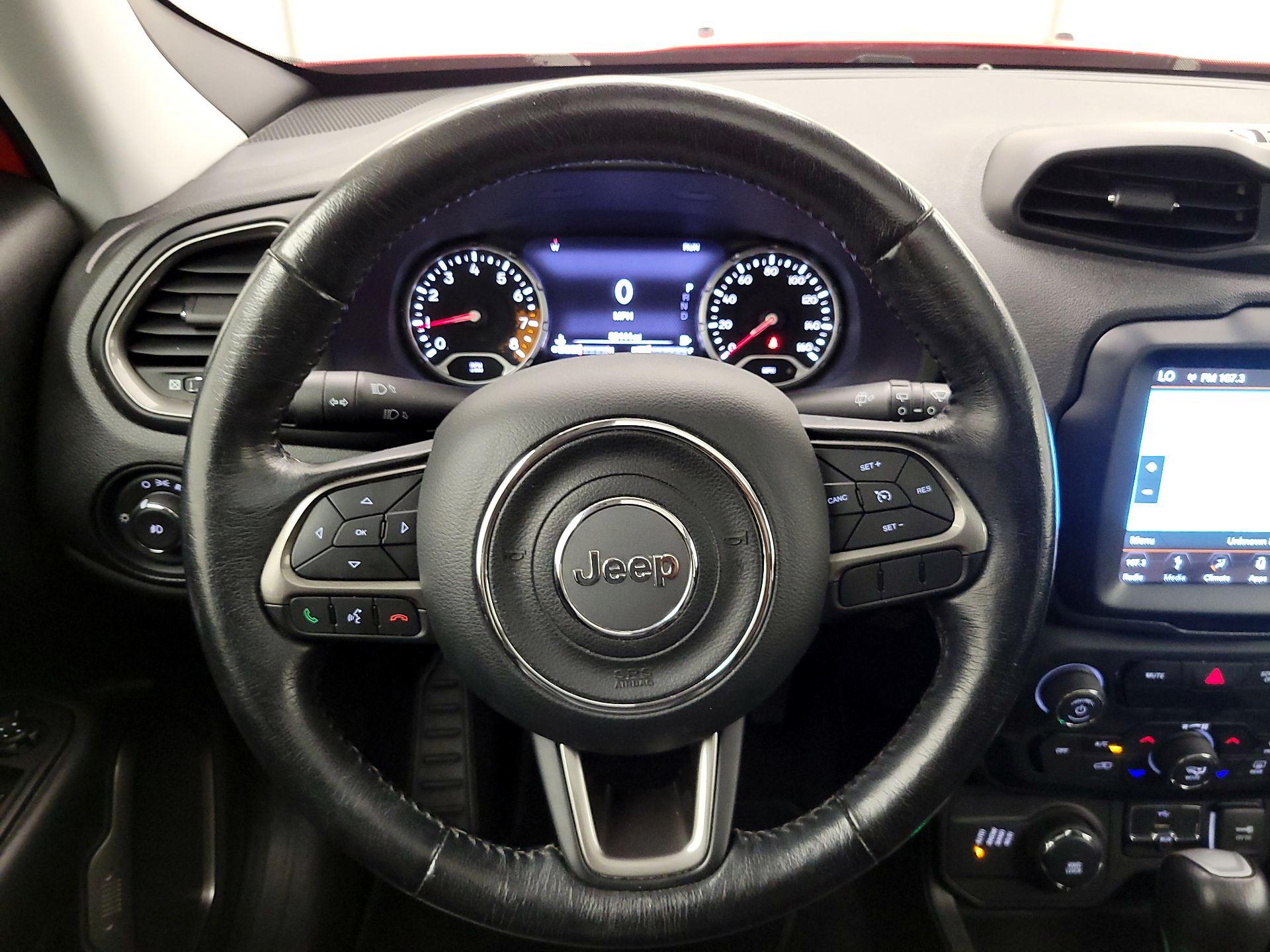 Thumbnail: 2018 Jeep Renegade - 10