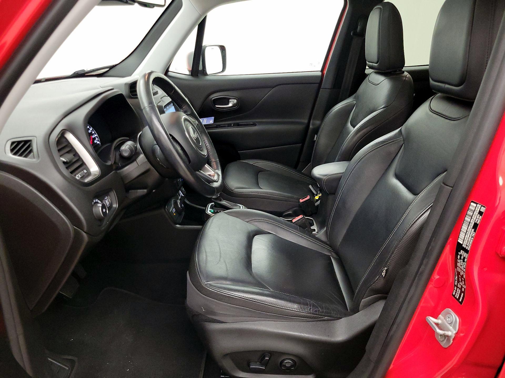 Thumbnail: 2018 Jeep Renegade - 11