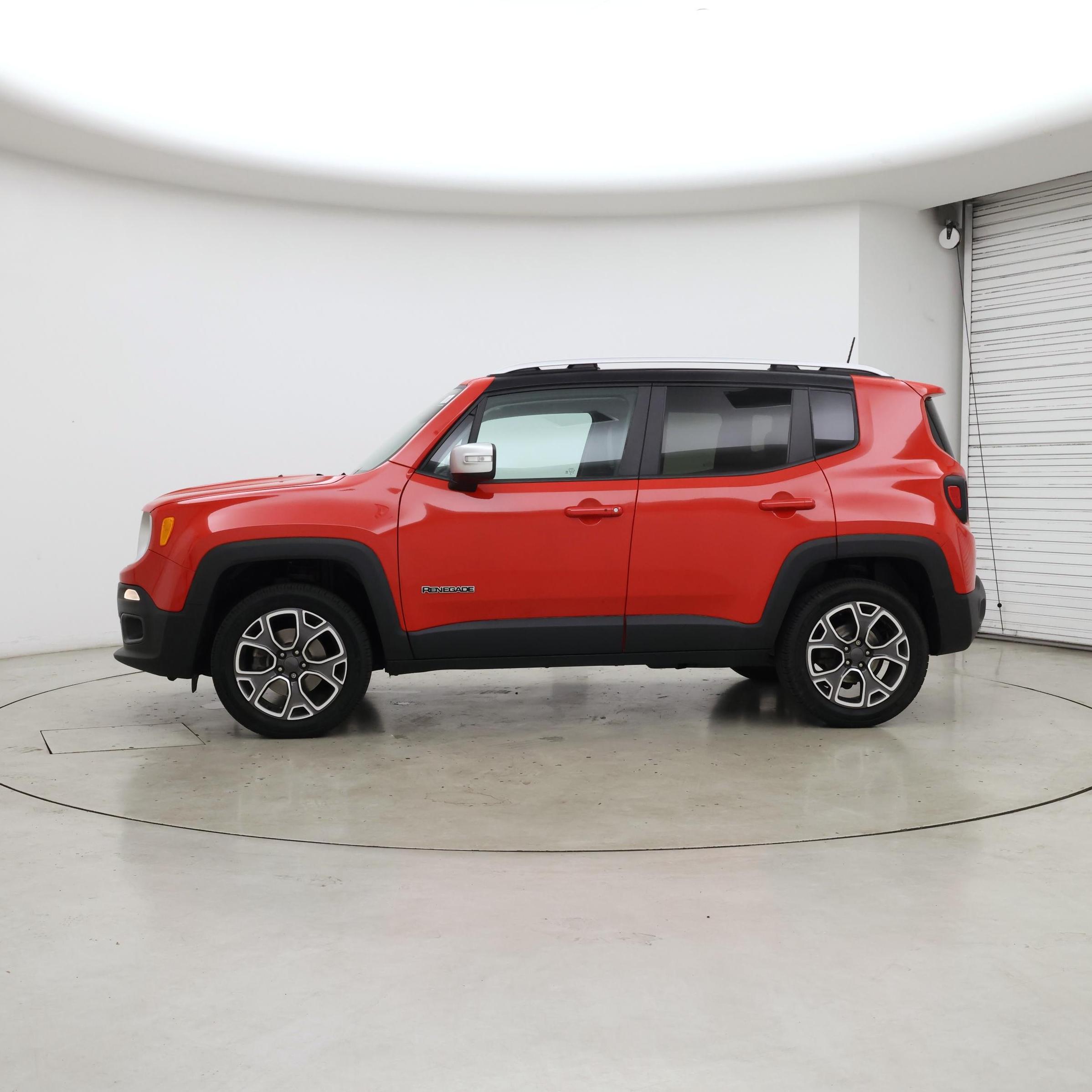 Thumbnail: 2018 Jeep Renegade - 3
