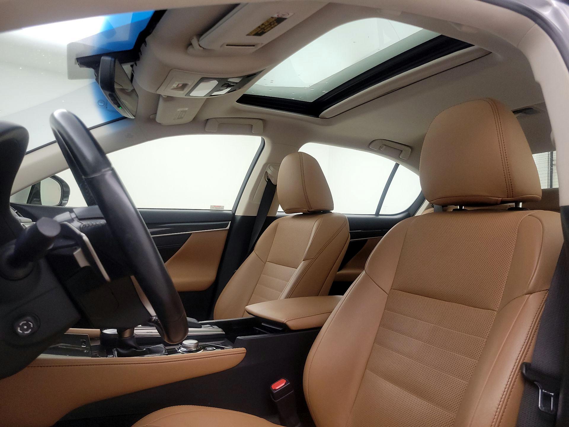 Thumbnail: 2016 Lexus GS - 20