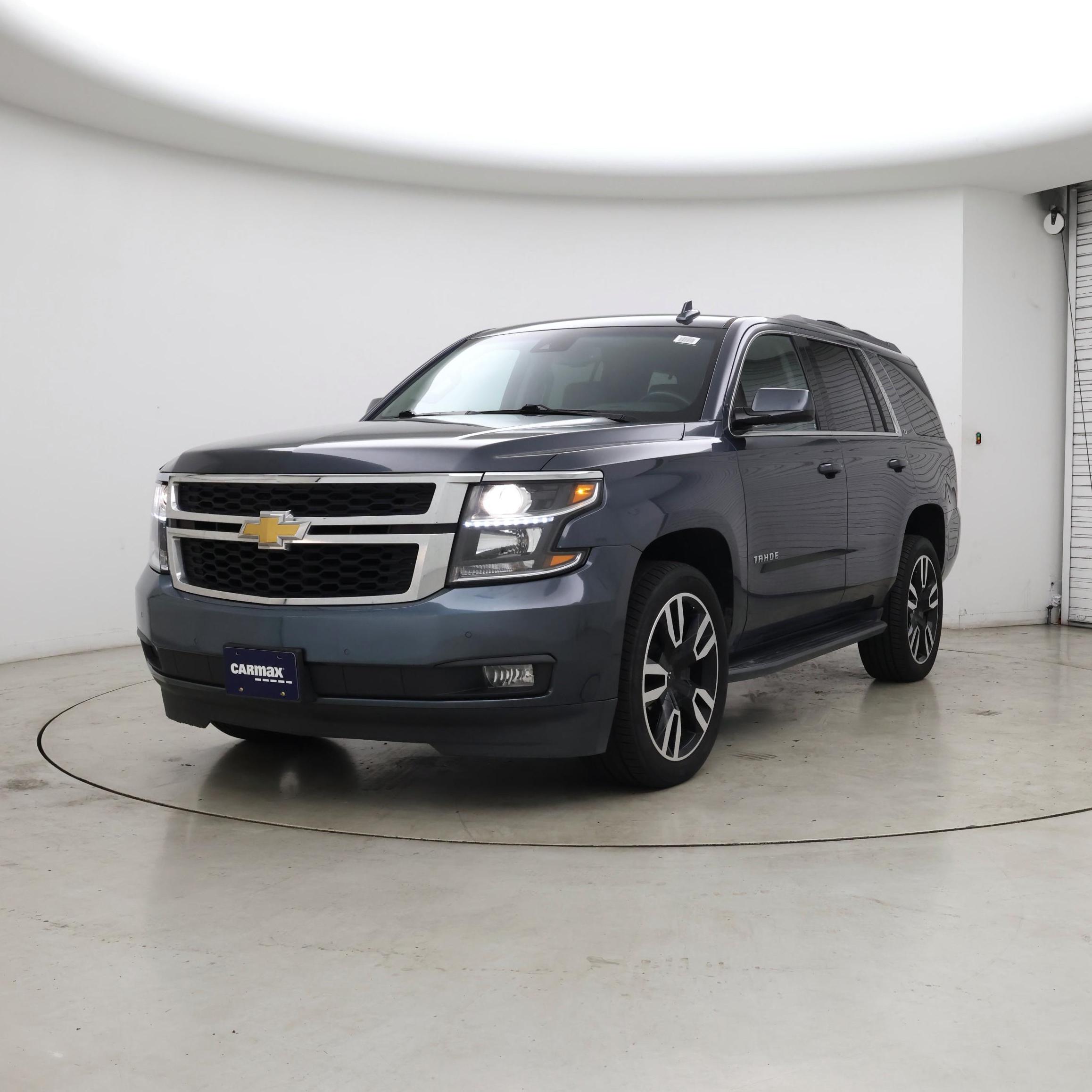 Thumbnail: 2019 Chevrolet Tahoe - 4