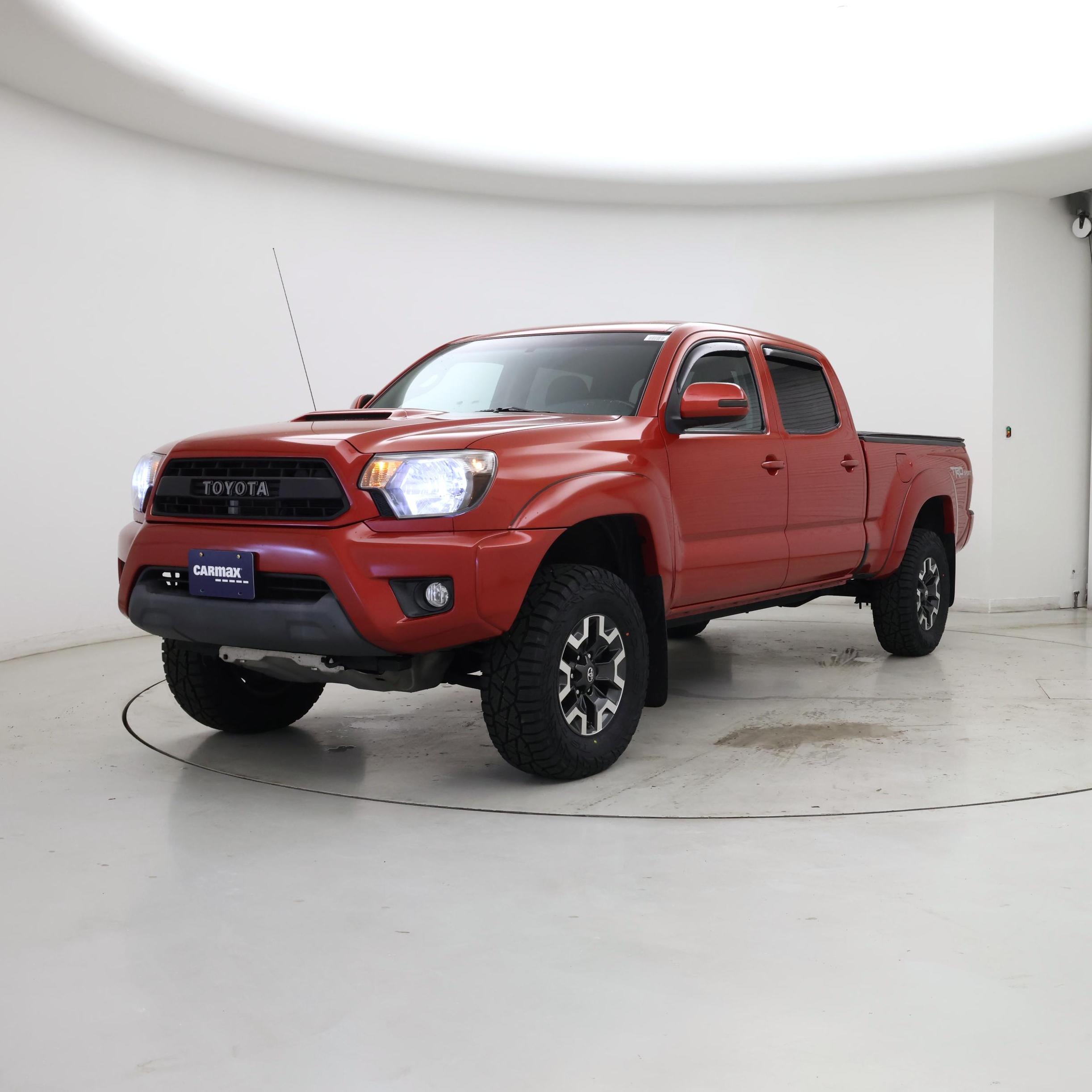 Thumbnail: 2015 Toyota Tacoma - 4