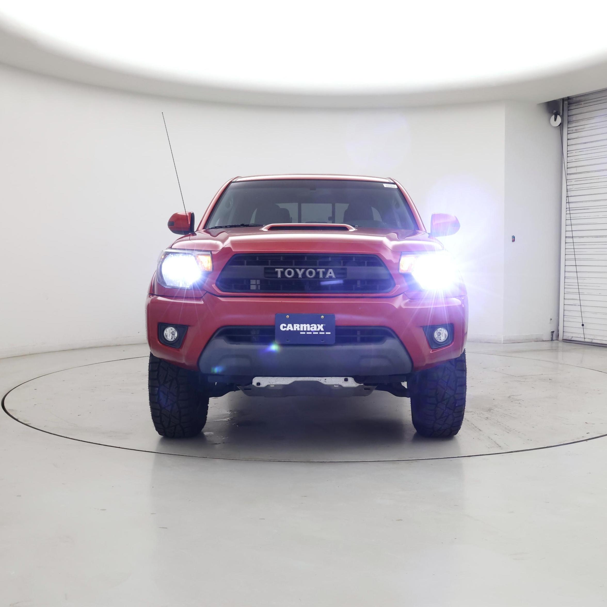 Thumbnail: 2015 Toyota Tacoma - 5
