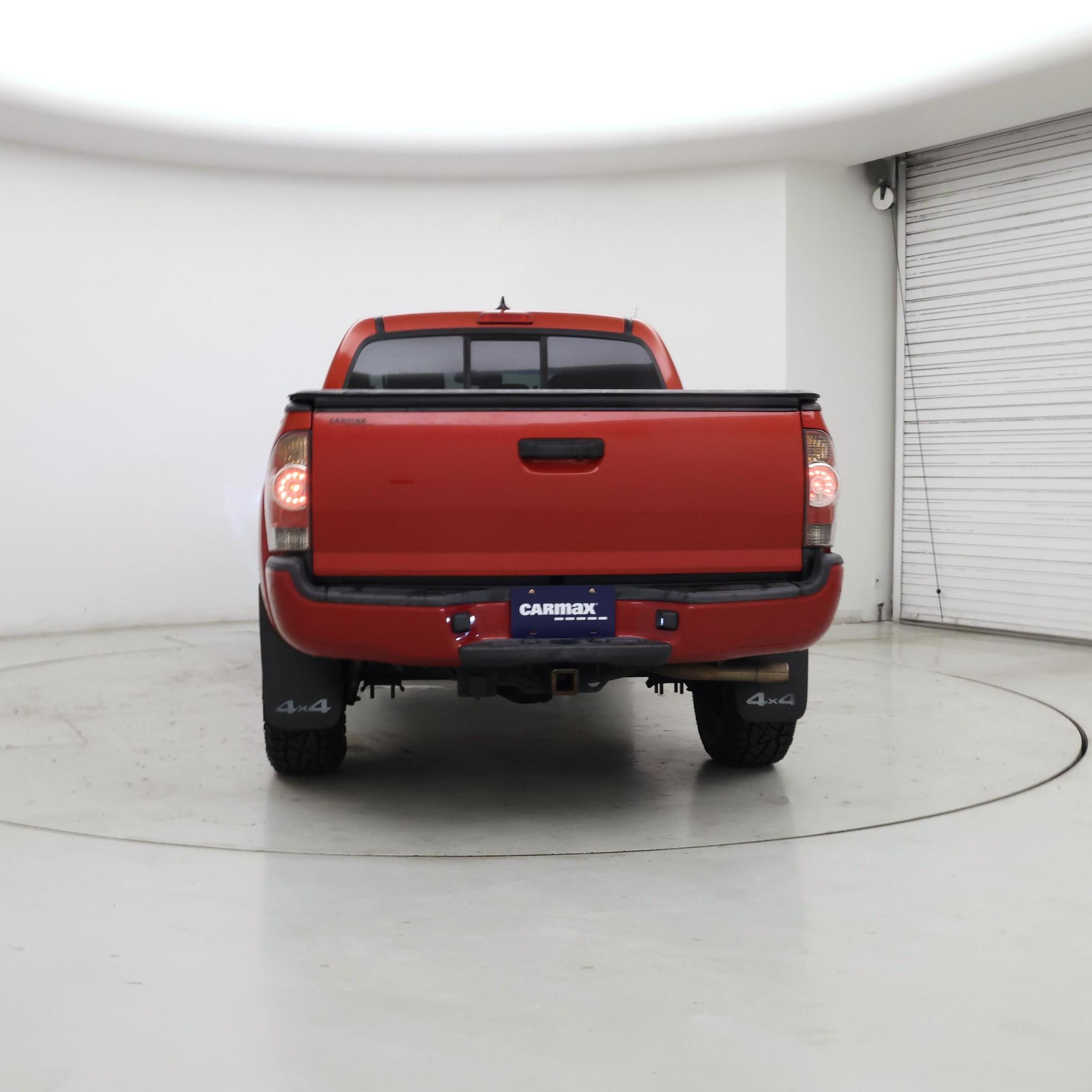 Thumbnail: 2015 Toyota Tacoma - 6