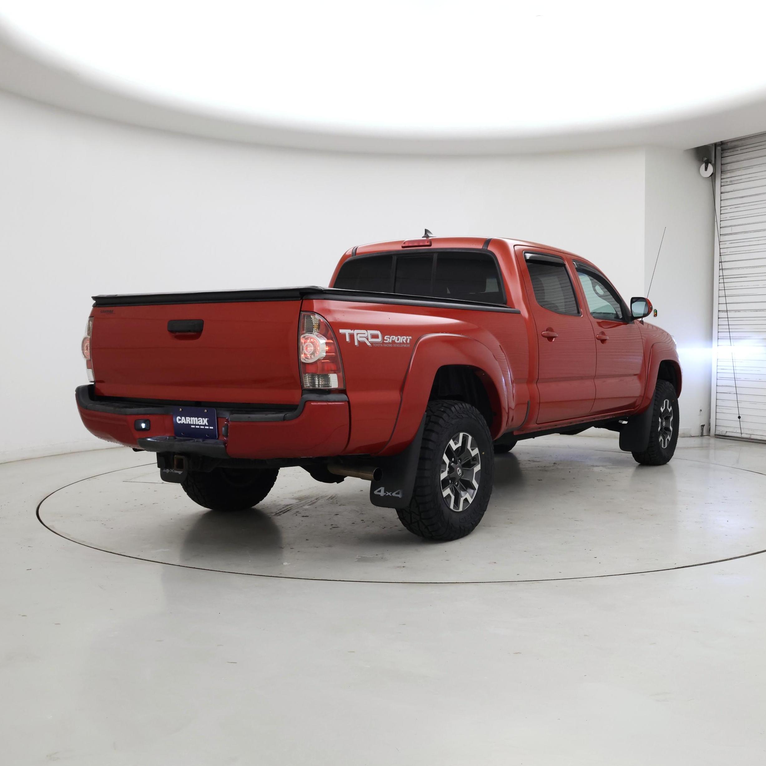 Thumbnail: 2015 Toyota Tacoma - 8