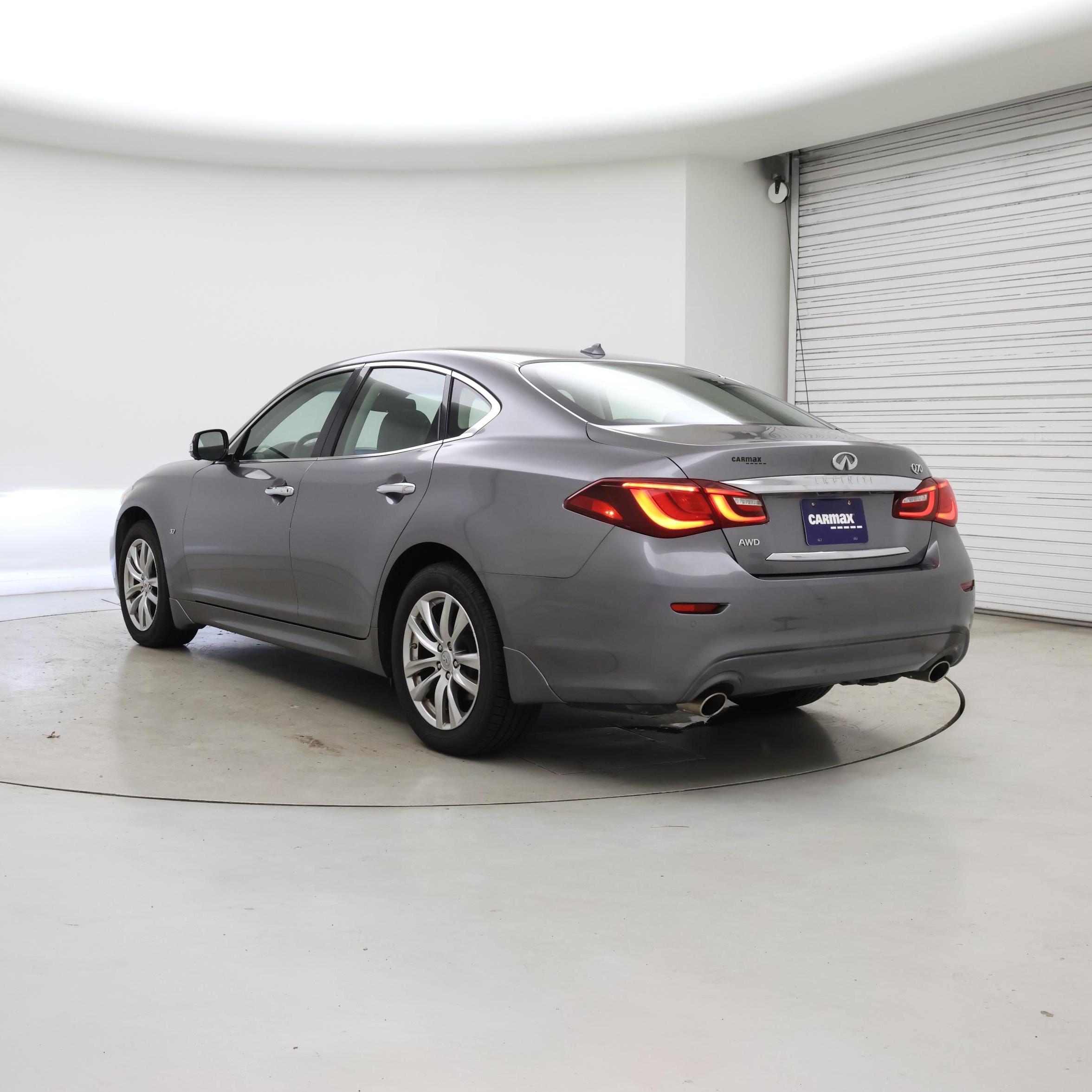 Thumbnail: 2015 INFINITI Q70 - 2