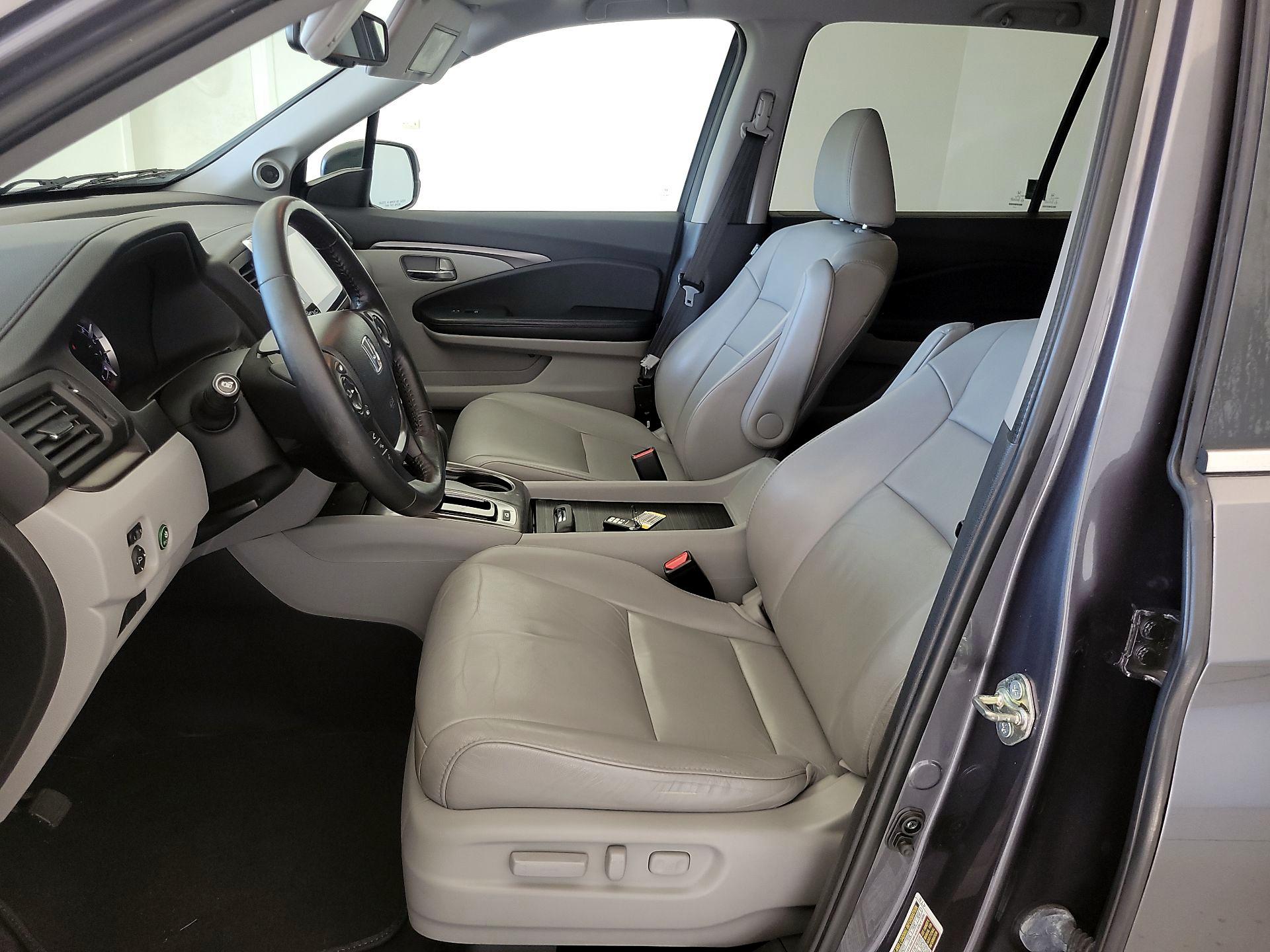 Thumbnail: 2016 Honda Pilot - 11