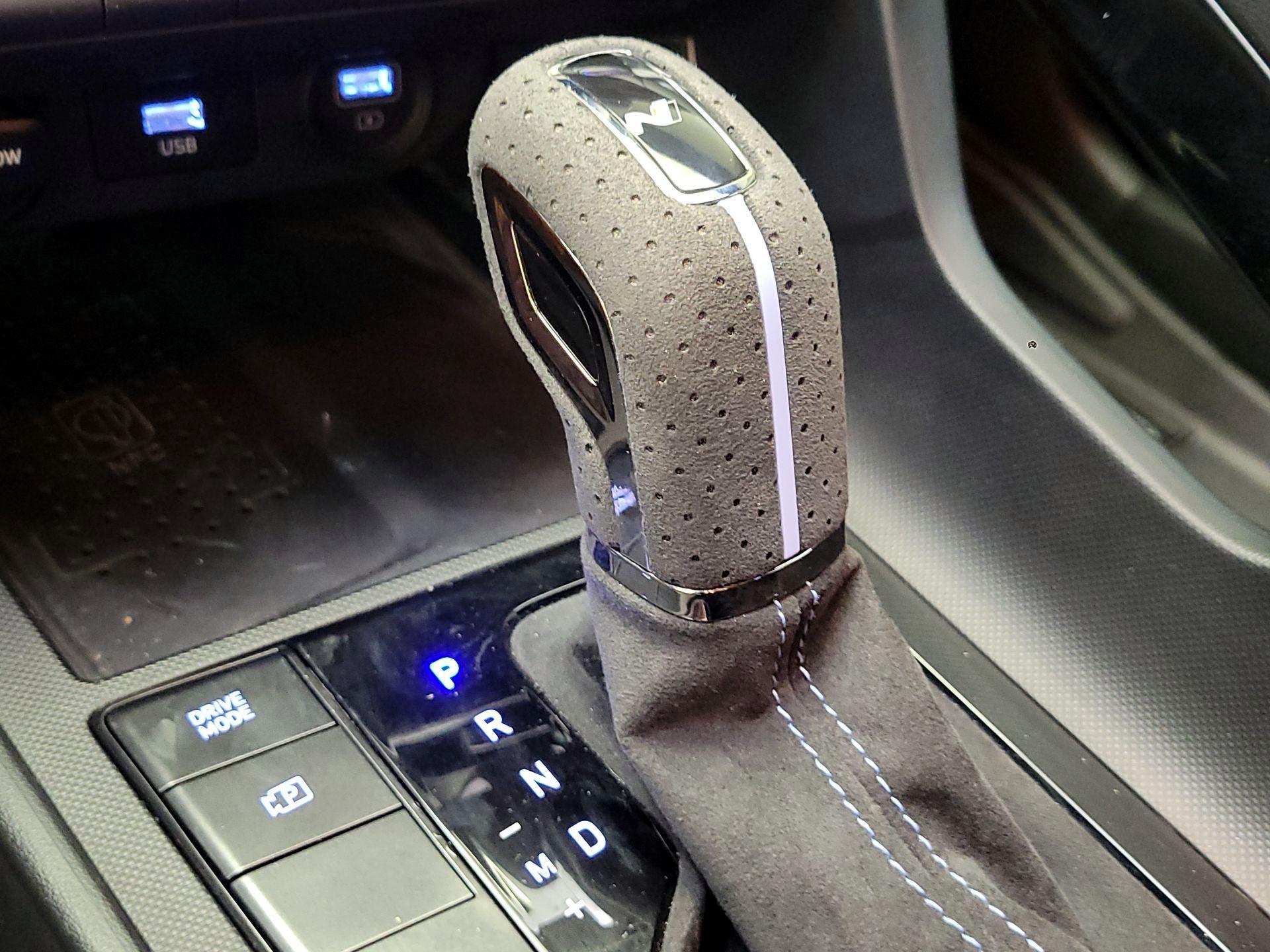 Thumbnail: 2022 Hyundai Elantra - 18