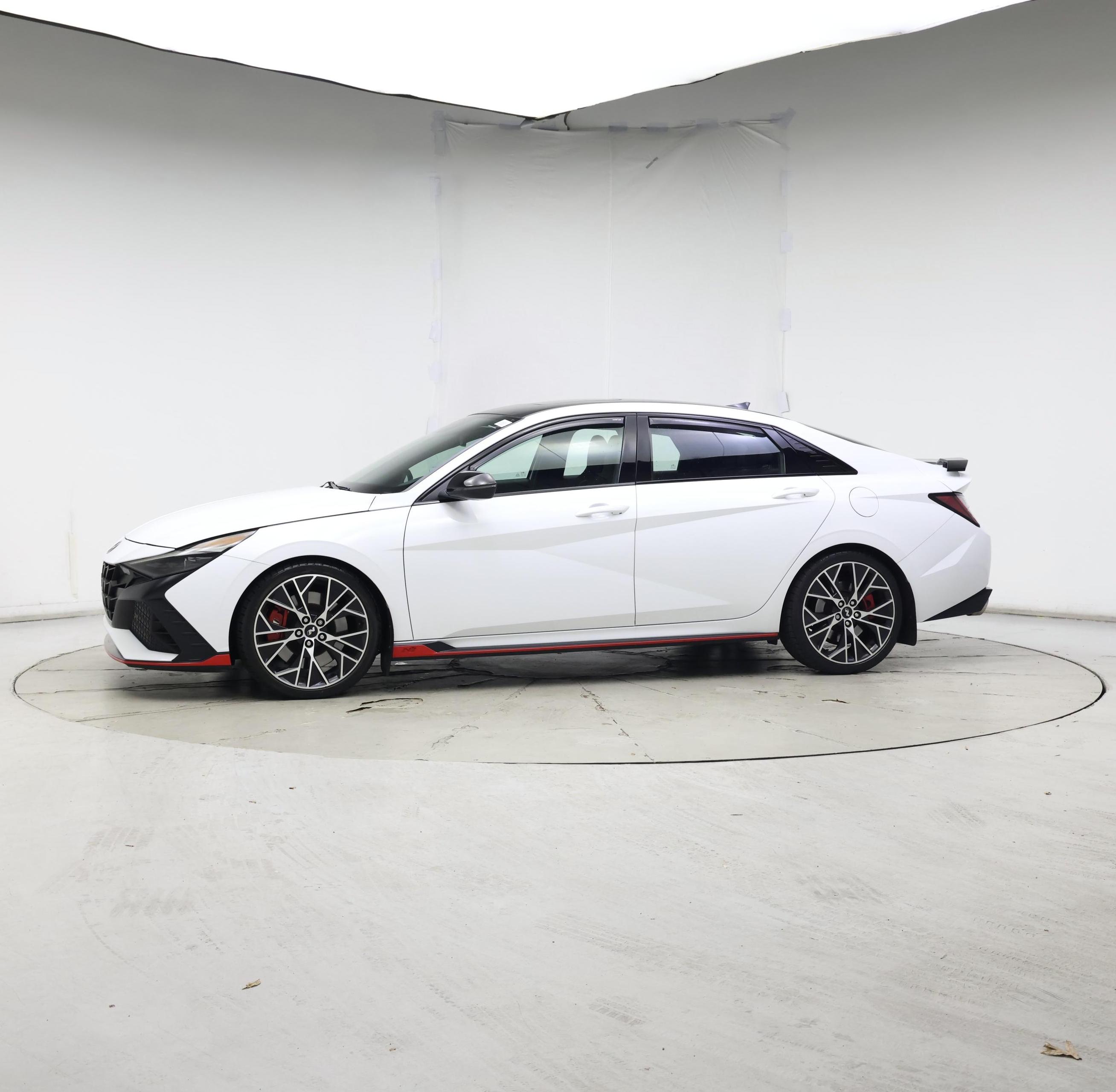 Thumbnail: 2022 Hyundai Elantra - 3