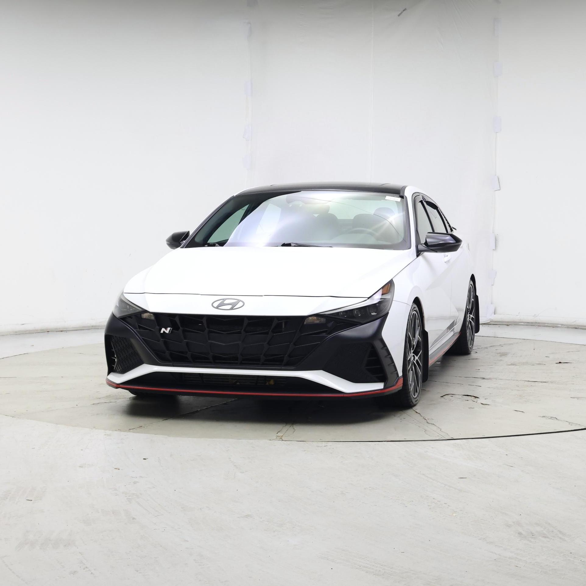 Thumbnail: 2022 Hyundai Elantra - 4