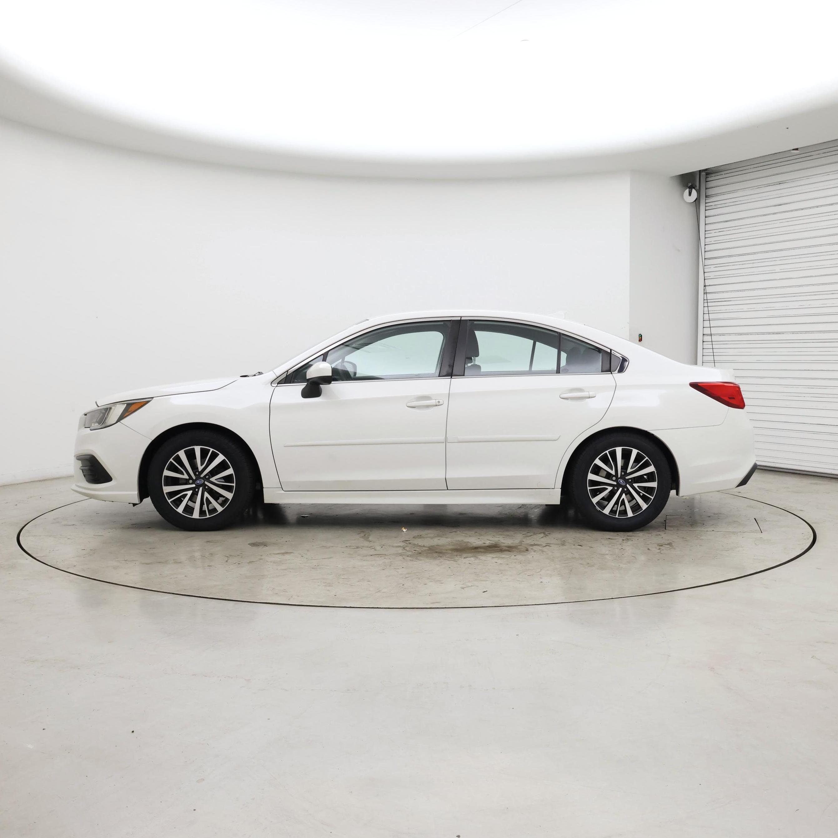 Thumbnail: 2019 Subaru Legacy - 3