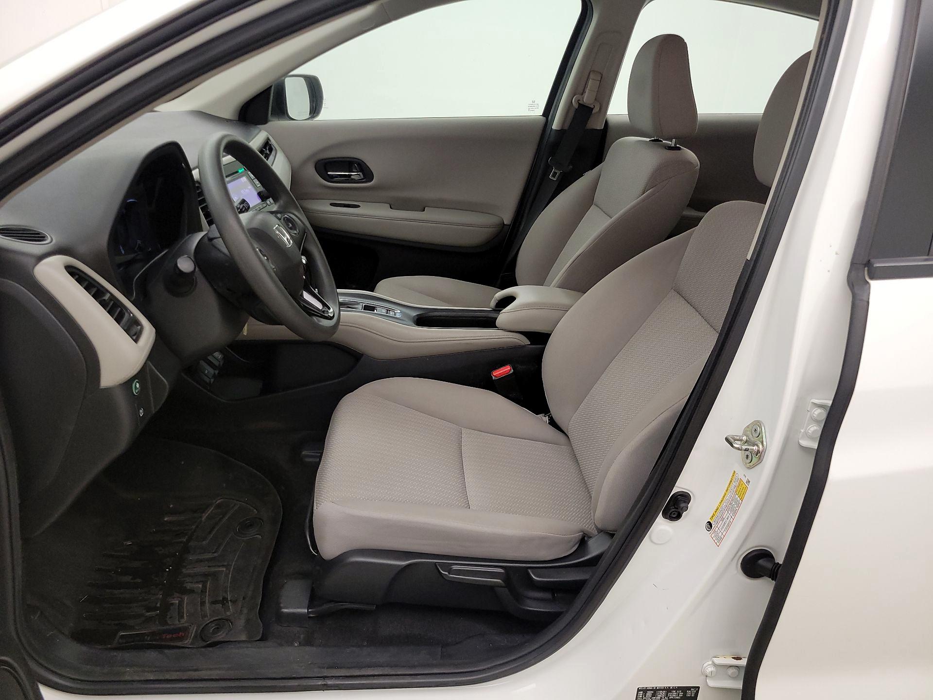 Thumbnail: 2017 Honda HR-V - 11