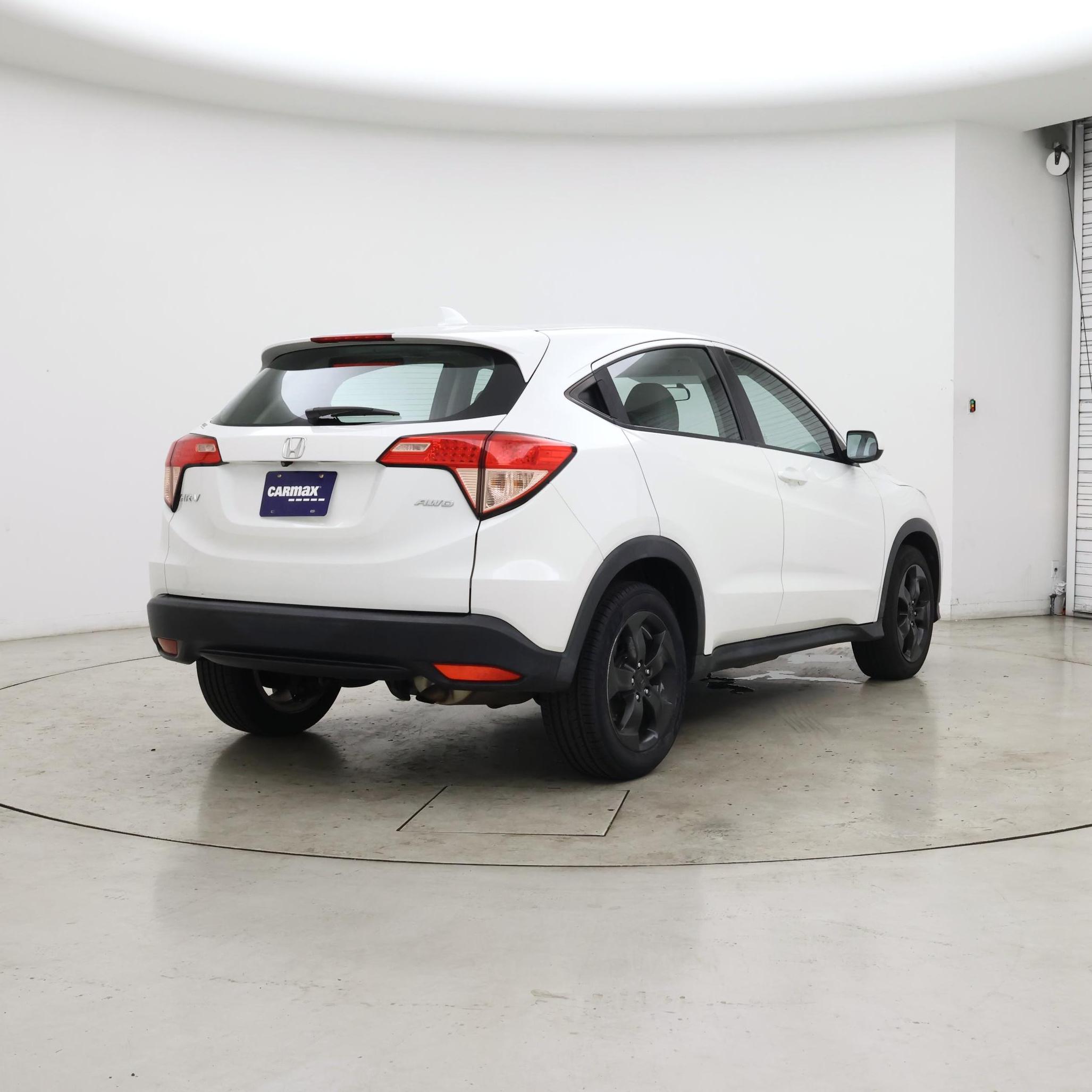 Thumbnail: 2017 Honda HR-V - 8