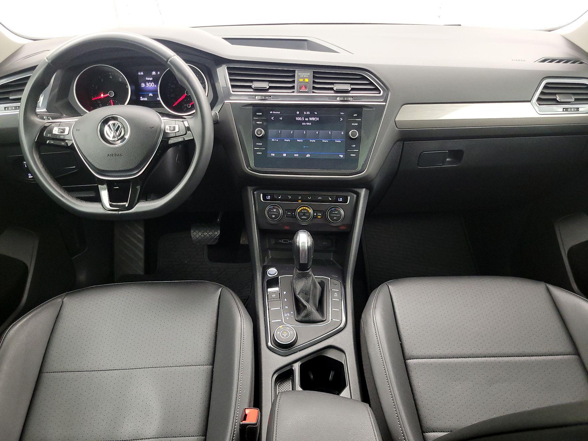 Thumbnail: 2020 Volkswagen Tiguan - 9