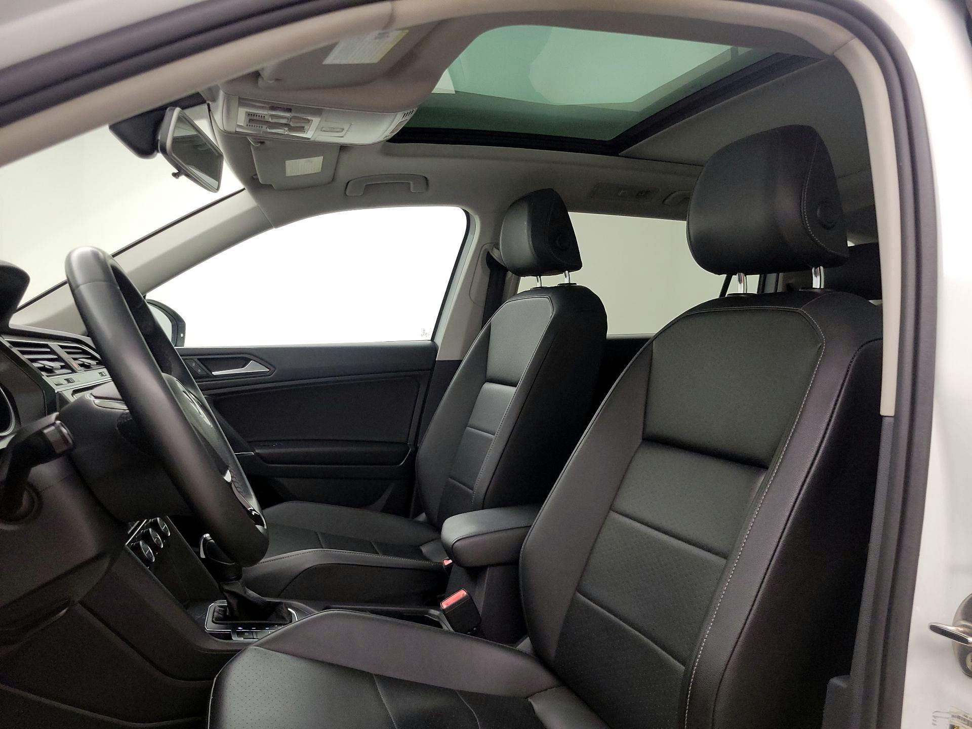 Thumbnail: 2020 Volkswagen Tiguan - 19