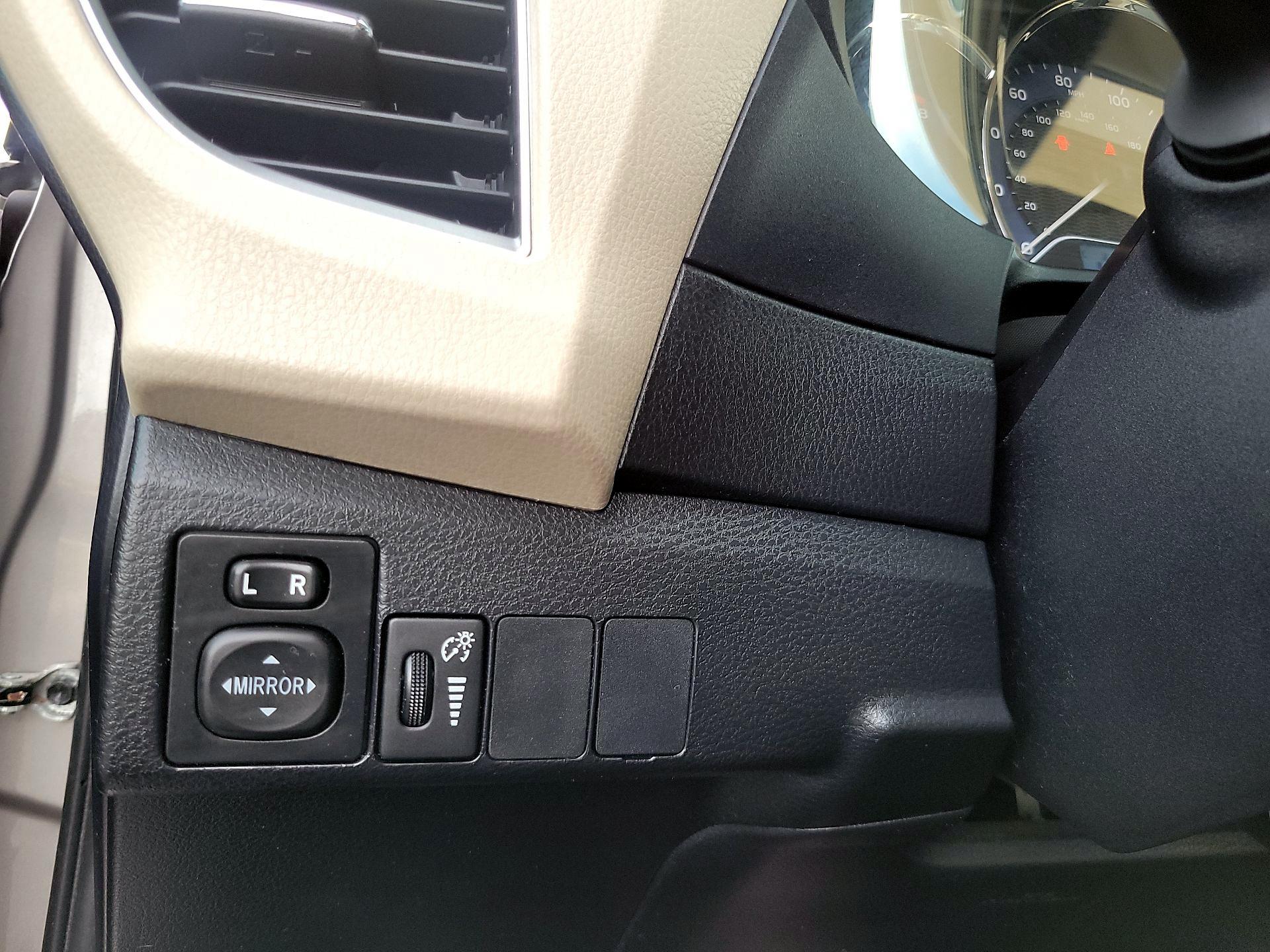 Thumbnail: 2014 Toyota Corolla - 11