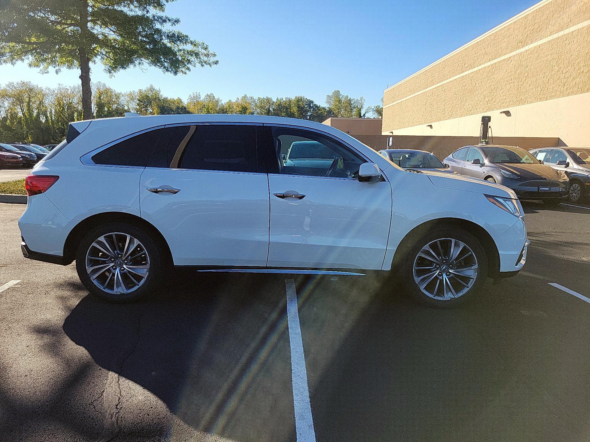 Thumbnail: 2017 Acura MDX - 4