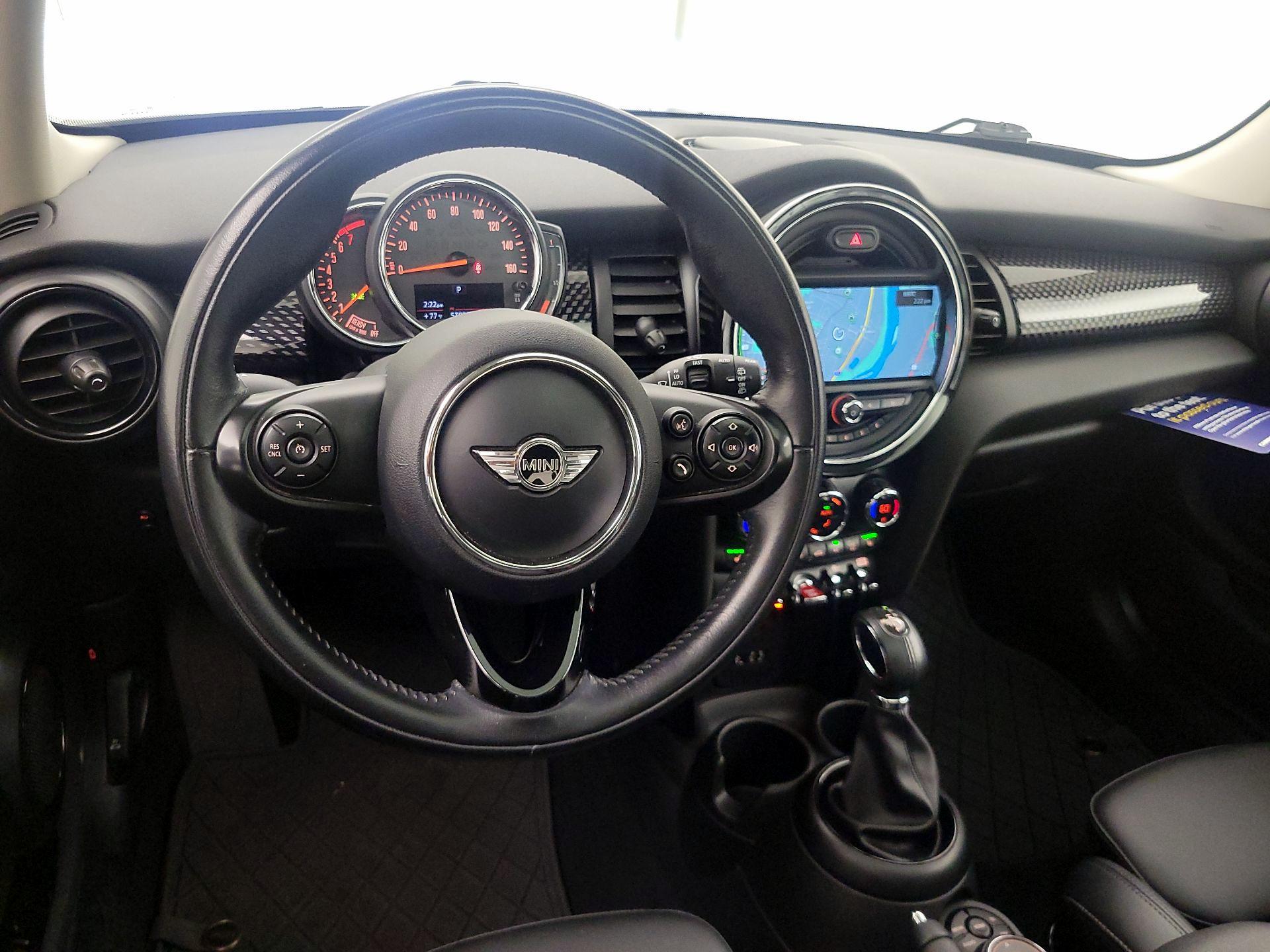Thumbnail: 2018 MINI Cooper Hardtop - 9