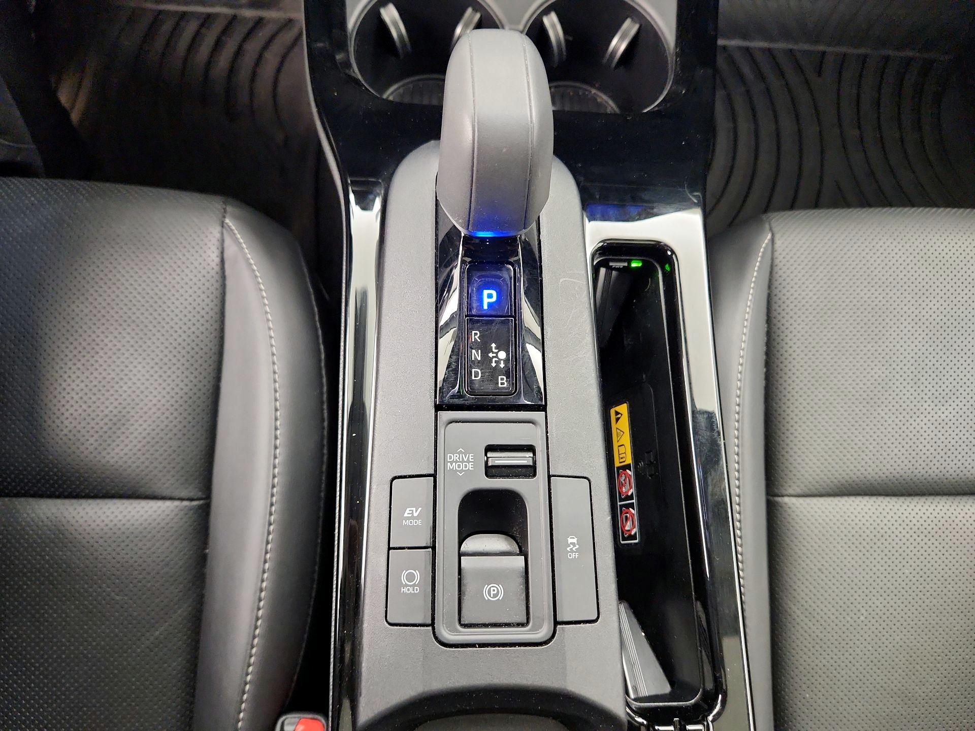 Thumbnail: 2023 Toyota Prius - 18