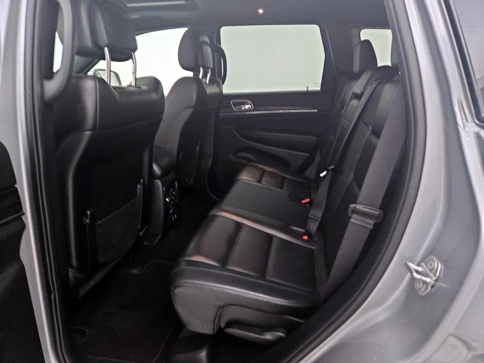 Thumbnail: 2019 Jeep Grand Cherokee - 20
