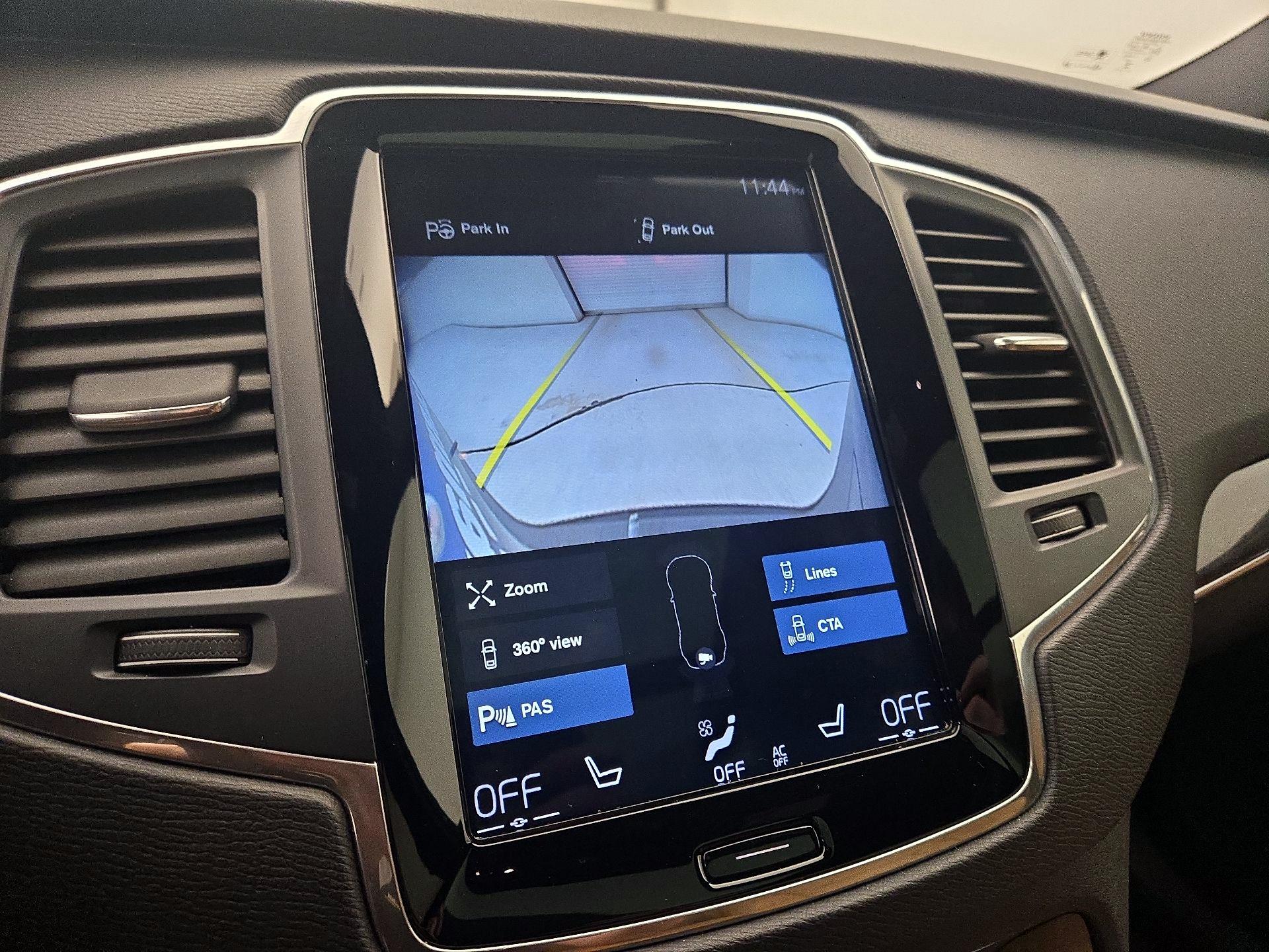 Thumbnail: 2019 Volvo XC90 - 15