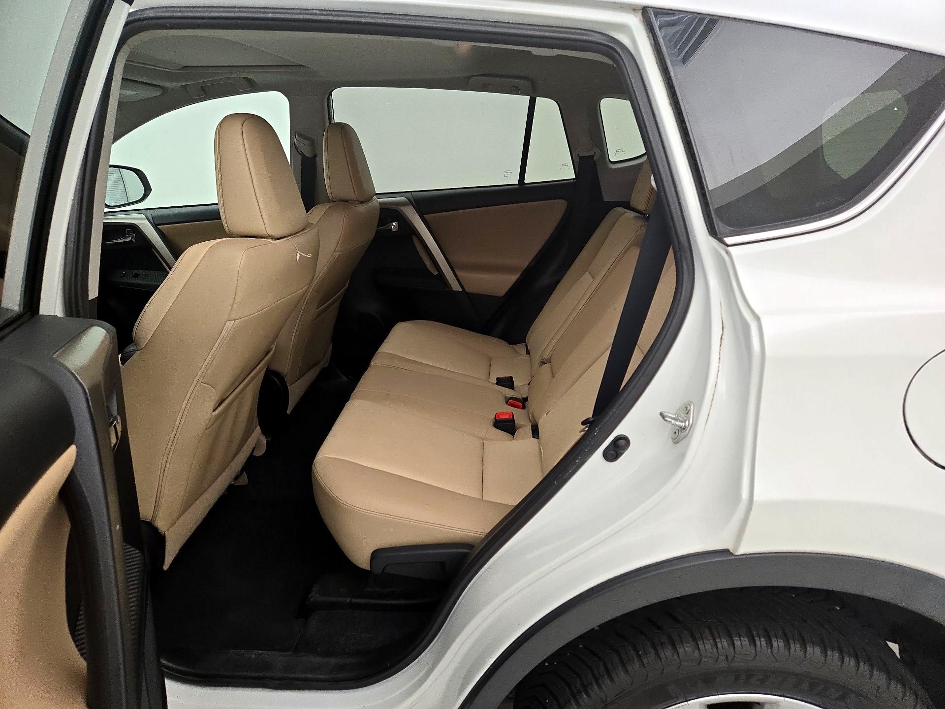 Thumbnail: 2014 Toyota RAV4 - 18