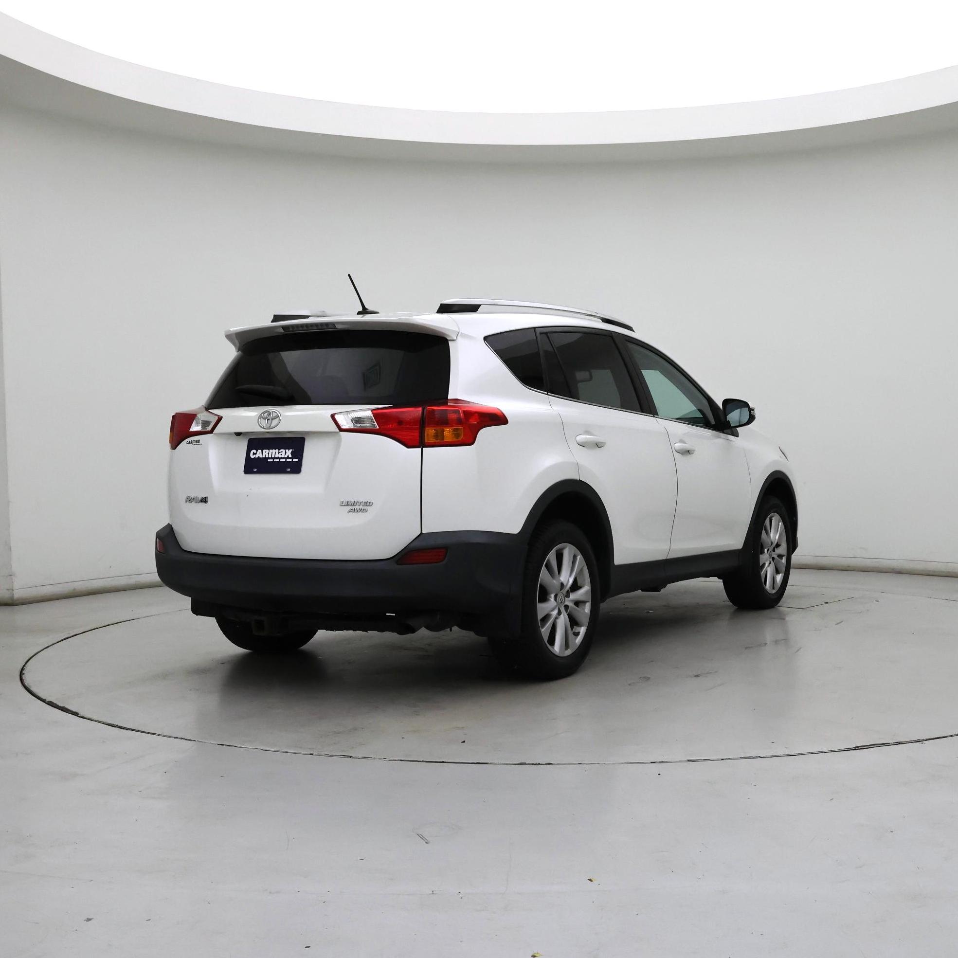 Thumbnail: 2014 Toyota RAV4 - 8