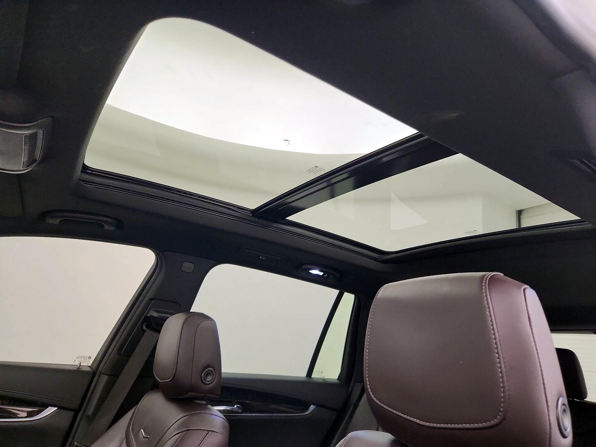Thumbnail: 2020 Cadillac XT6 - 20