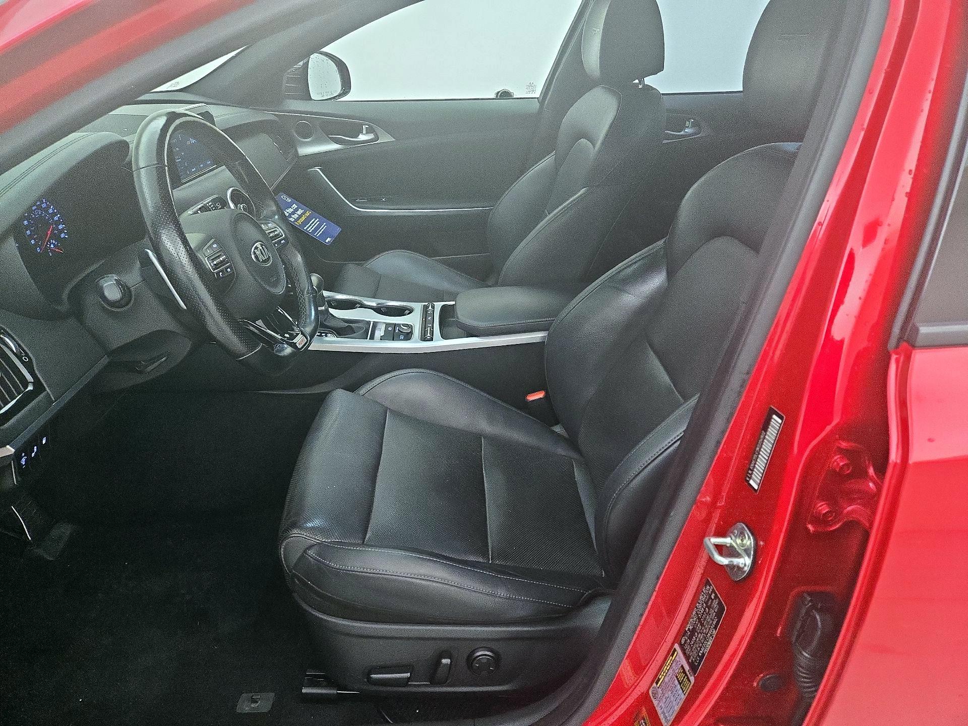 Thumbnail: 2019 Kia Stinger - 11