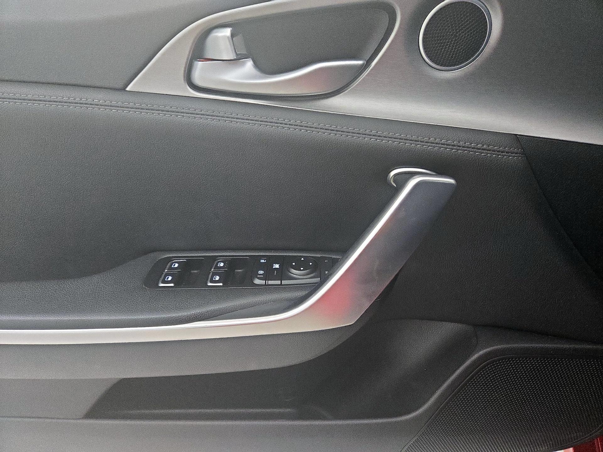 Thumbnail: 2019 Kia Stinger - 12
