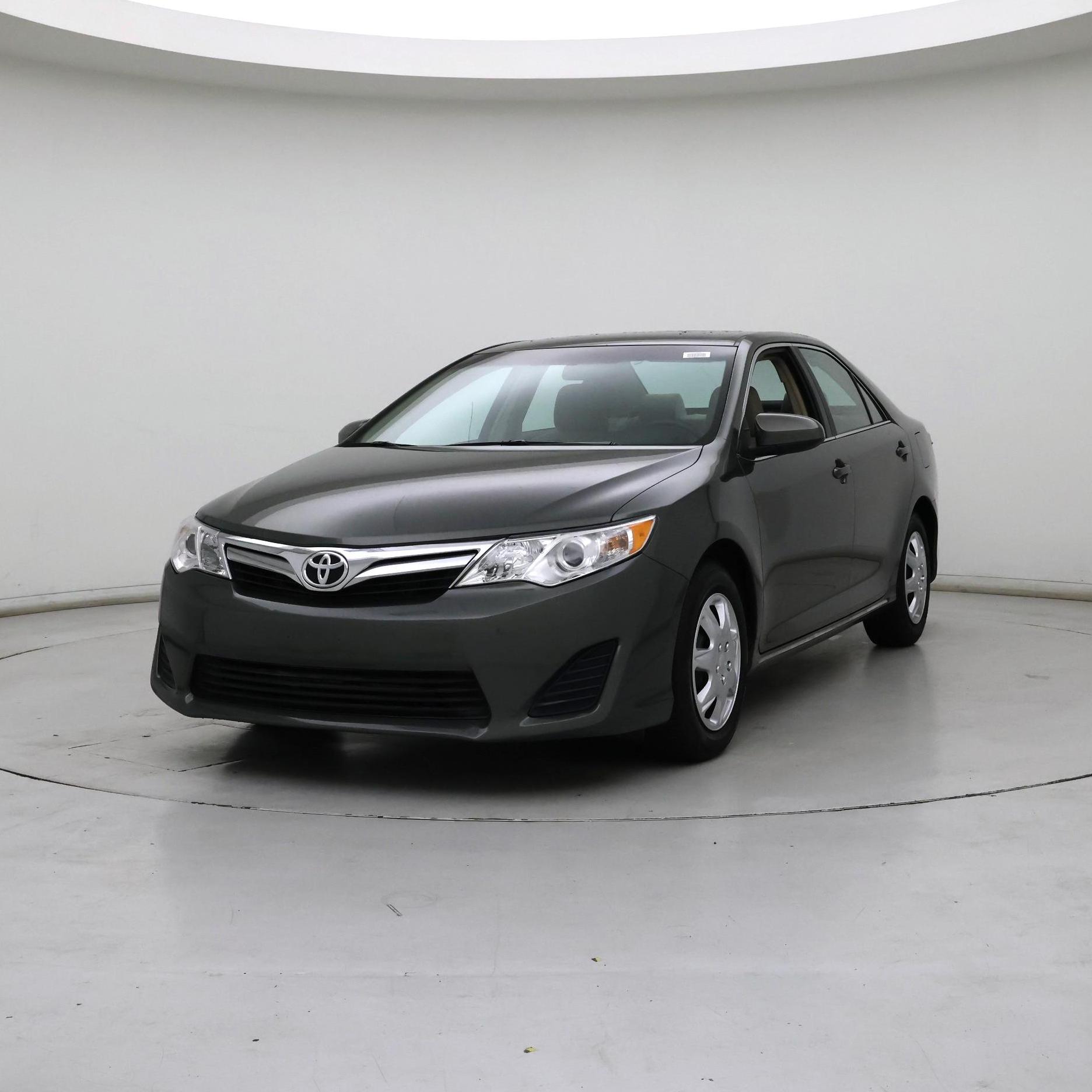 Thumbnail: 2014 Toyota Camry - 4