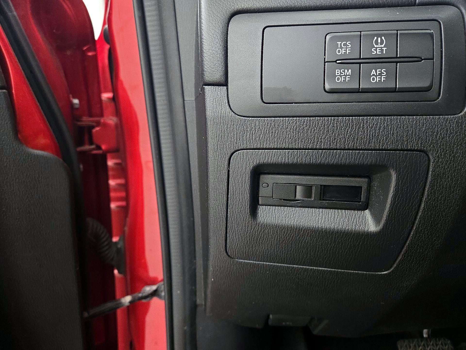 Thumbnail: 2014 Mazda CX-5 - 13