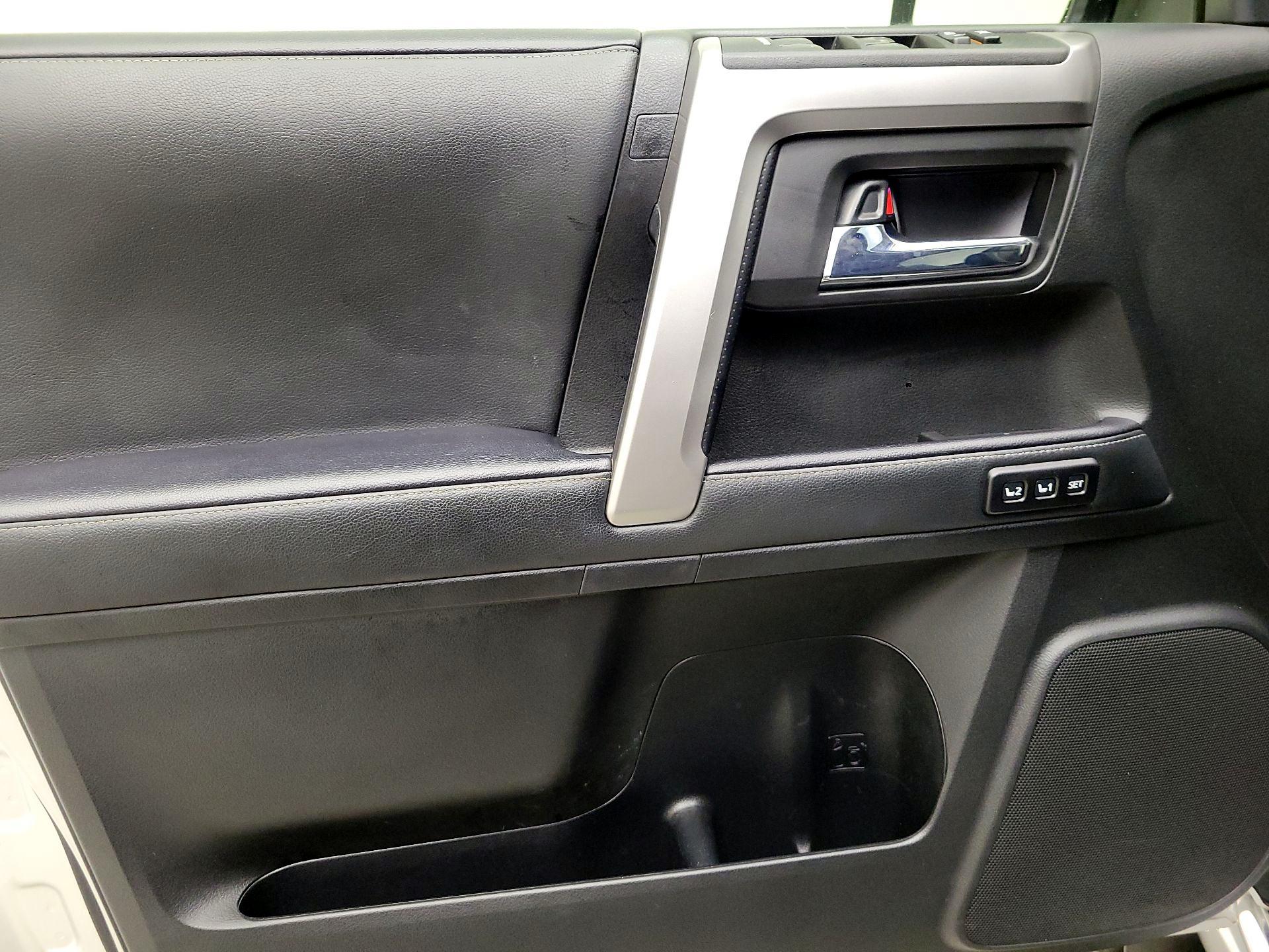 Thumbnail: 2021 Toyota 4Runner - 12