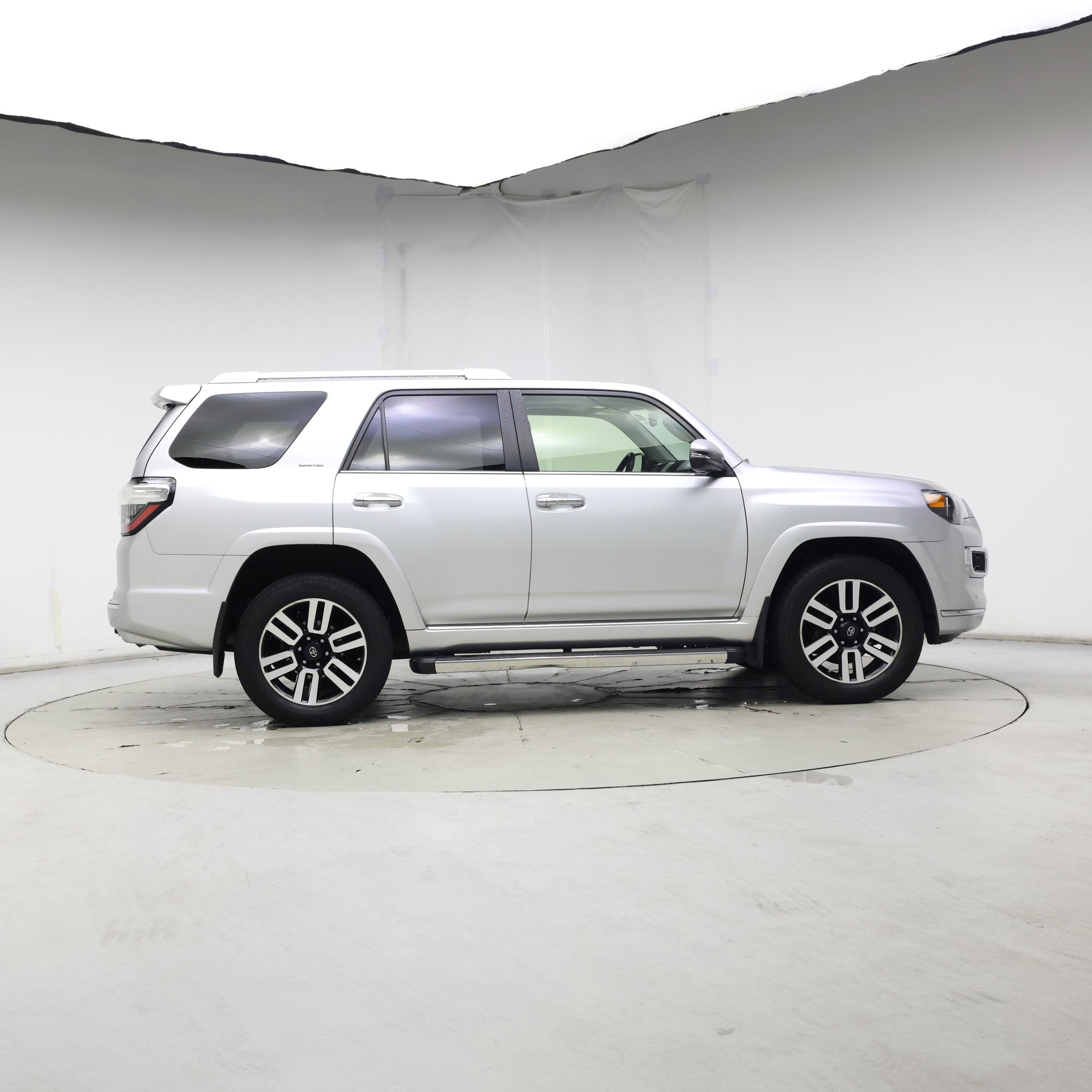 Thumbnail: 2021 Toyota 4Runner - 7