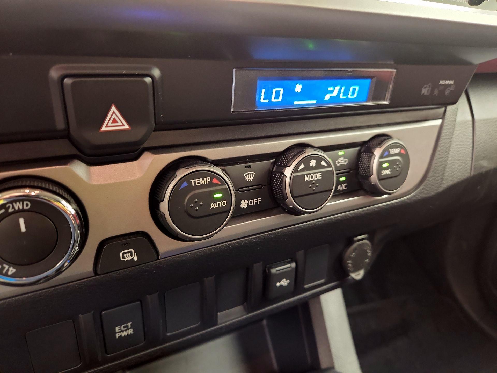 Thumbnail: 2022 Toyota Tacoma - 16