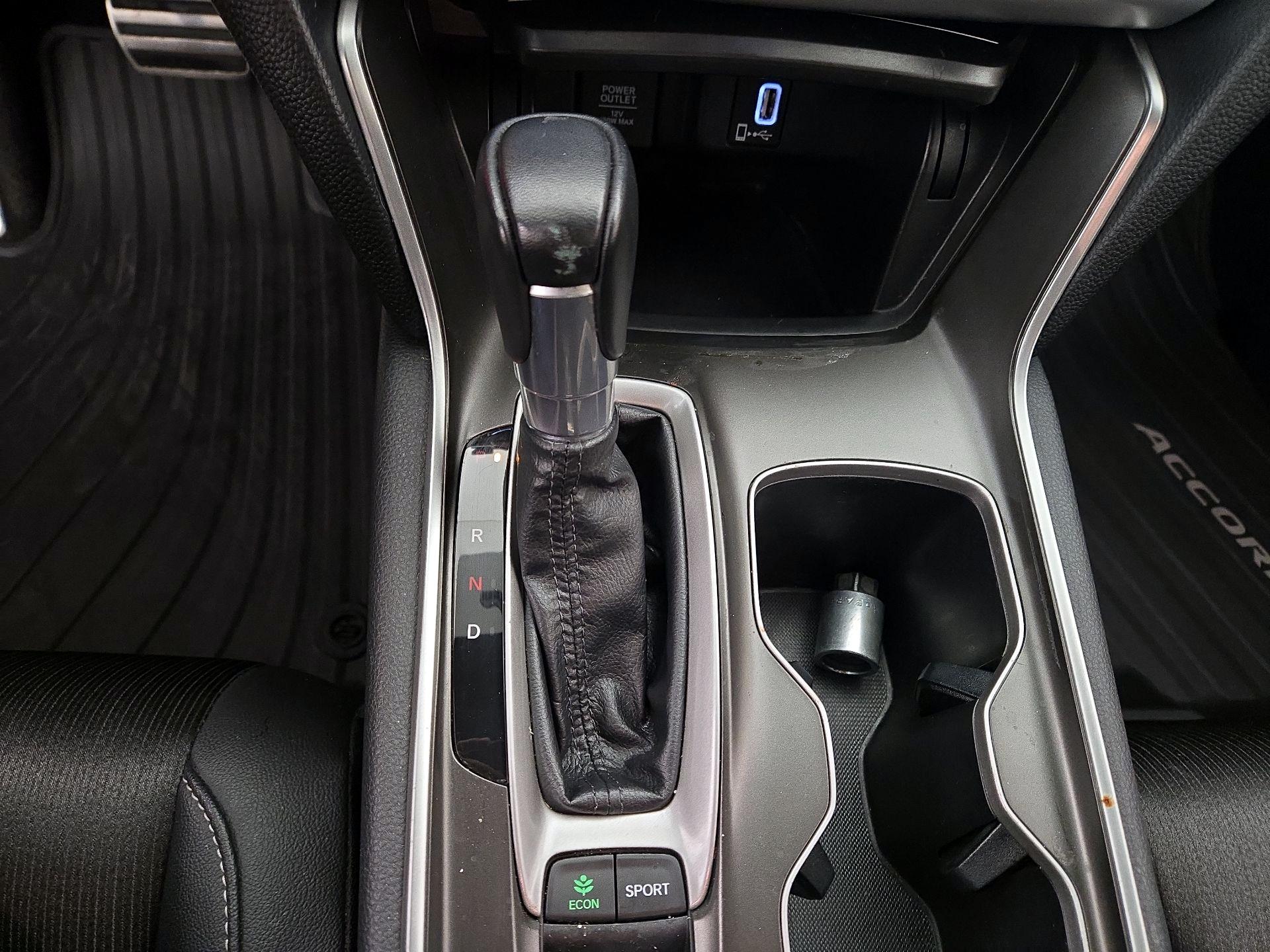 Thumbnail: 2019 Honda Accord - 17