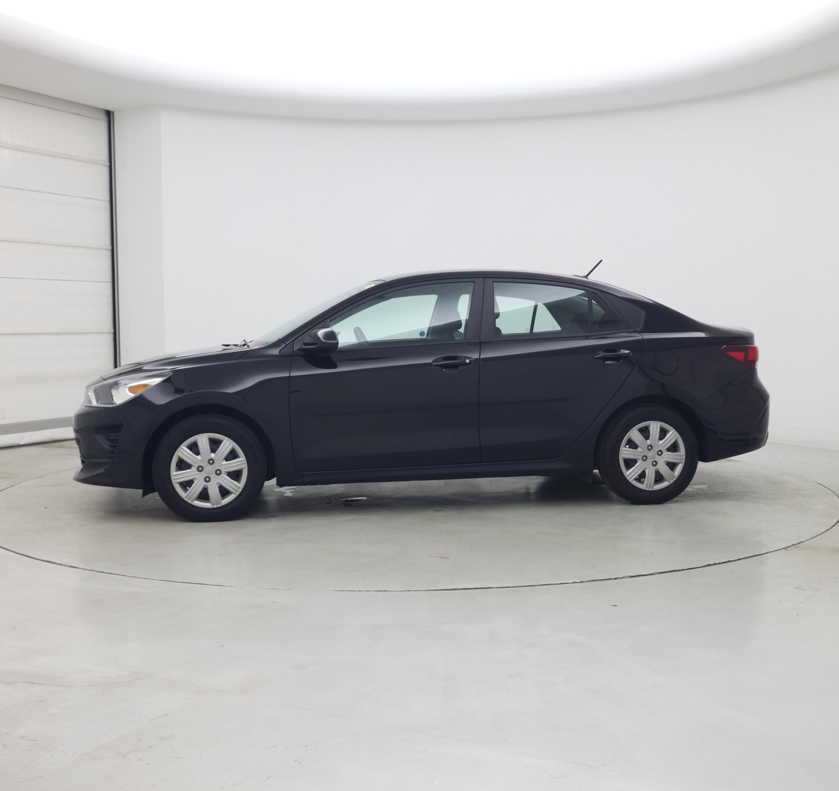 Thumbnail: 2022 Kia Rio - 3