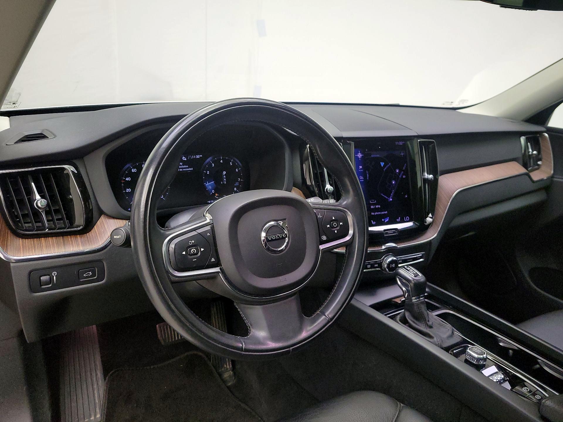 Thumbnail: 2021 Volvo XC60 - 9