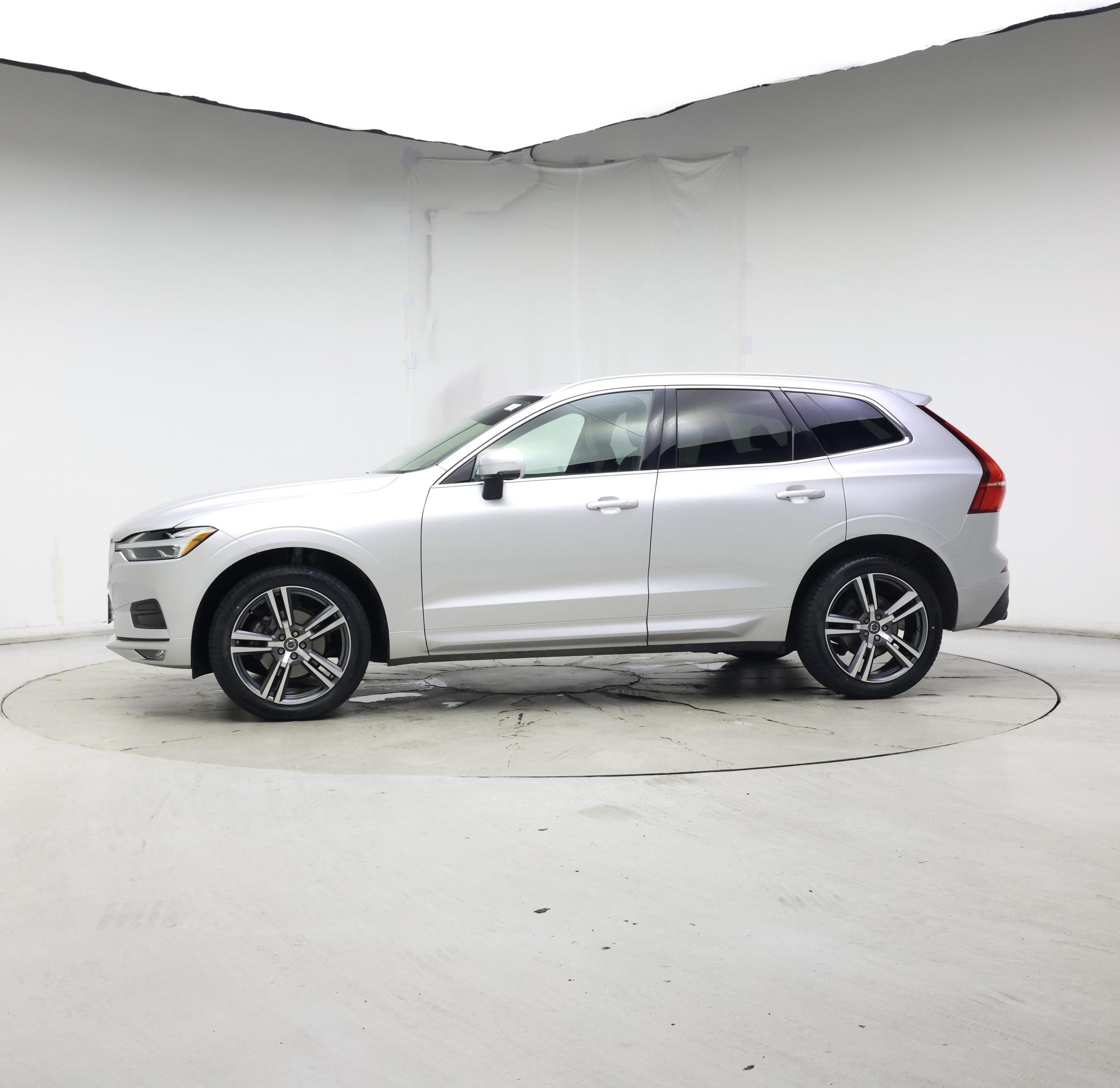 Thumbnail: 2021 Volvo XC60 - 3