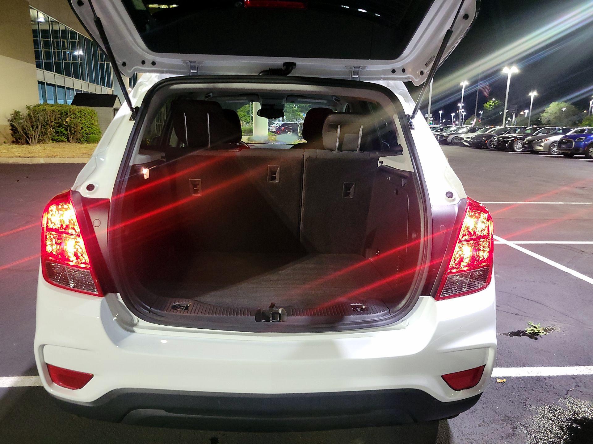 Thumbnail: 2021 Chevrolet Trax - 18