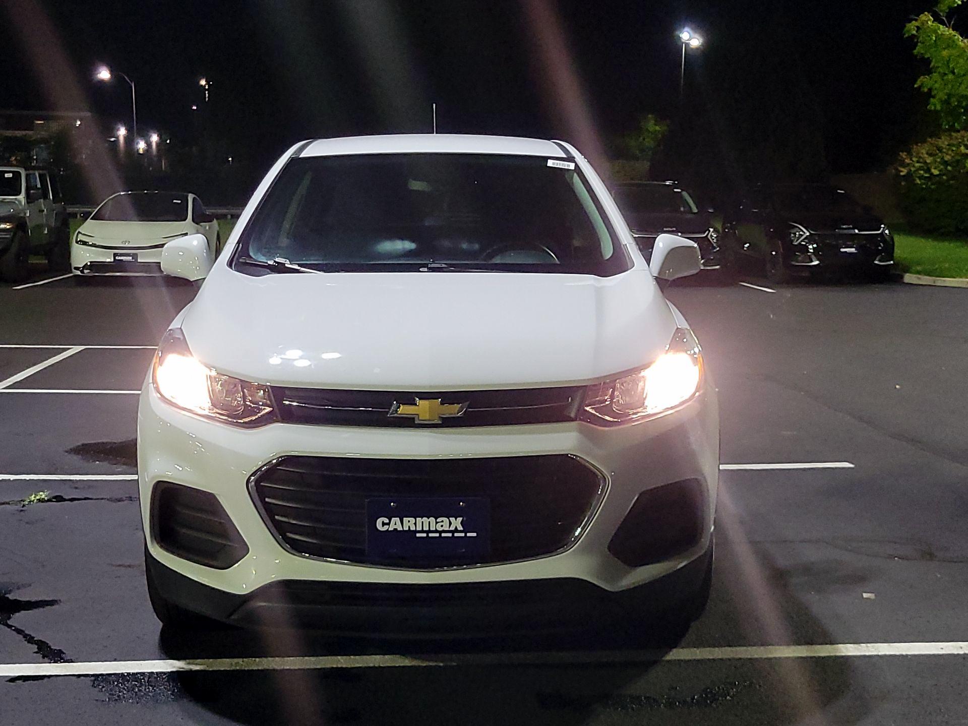 Thumbnail: 2021 Chevrolet Trax - 2