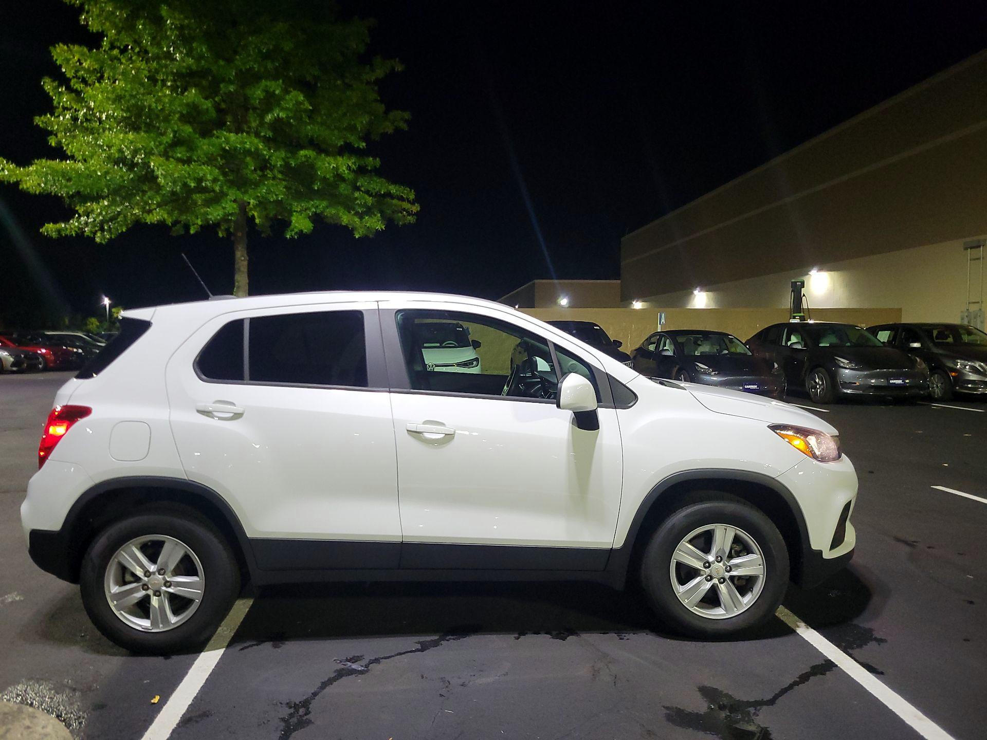 Thumbnail: 2021 Chevrolet Trax - 4