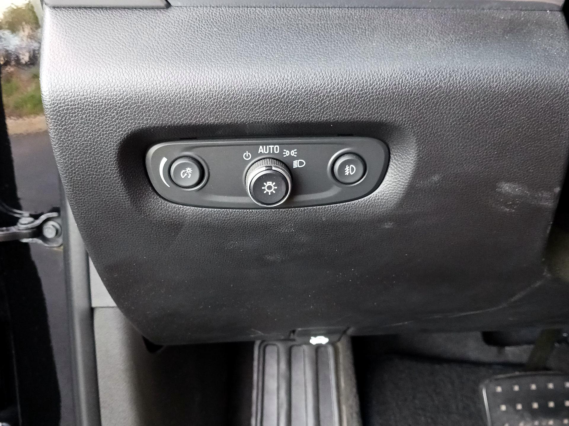 Thumbnail: 2019 Chevrolet Traverse - 11